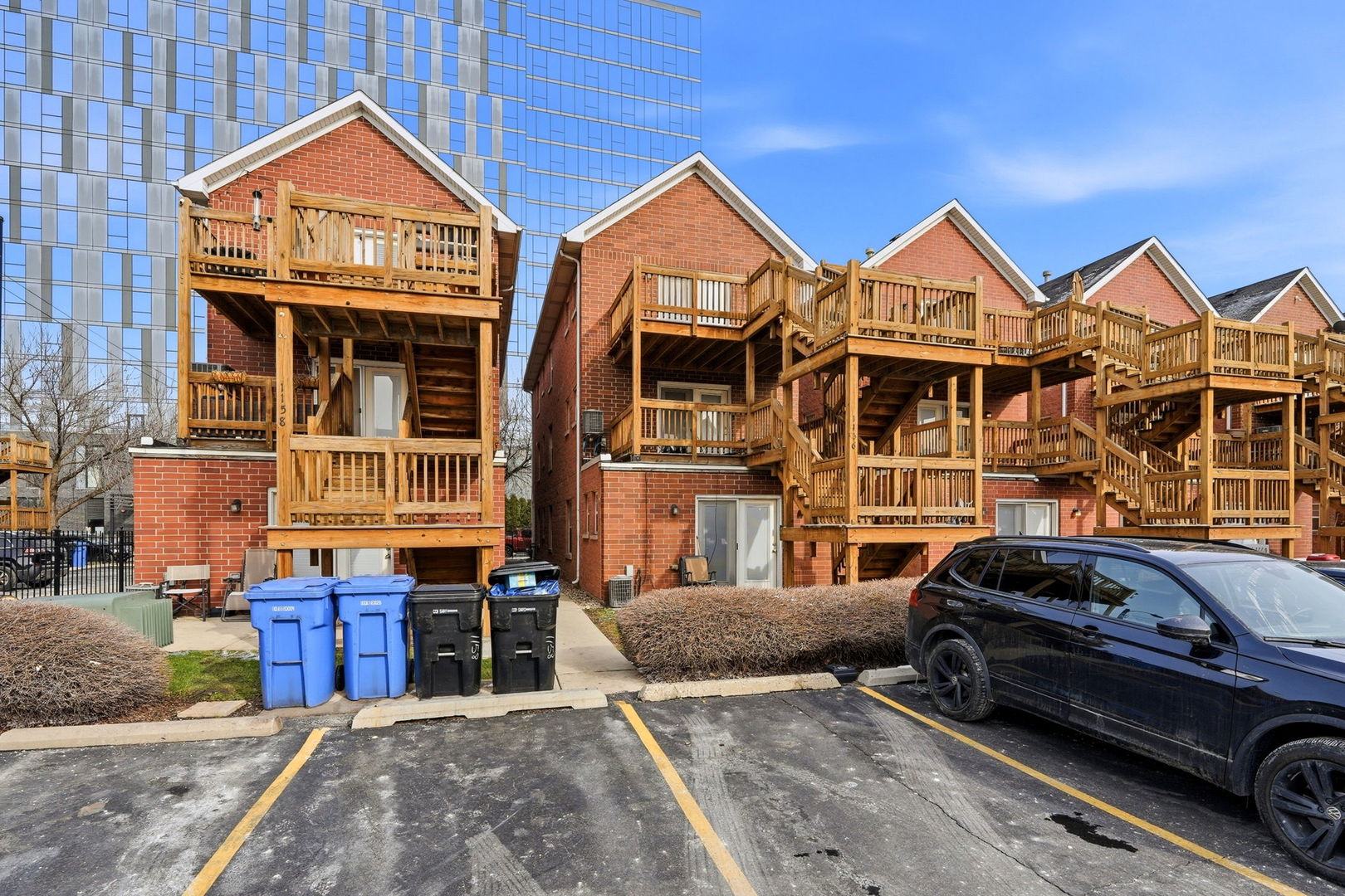 1156 N HOWE Street Unit: C