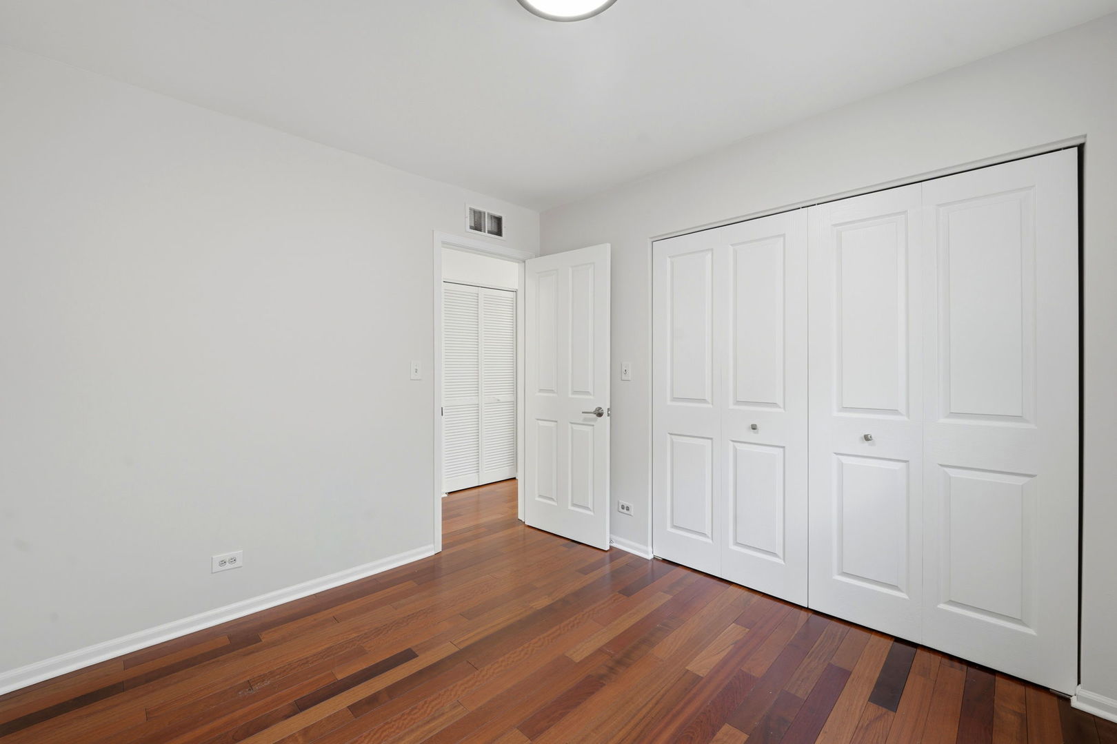 1156 N HOWE Street Unit: C