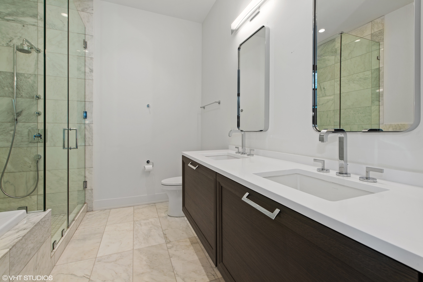 668 N KINGSBURY Street Unit: 507