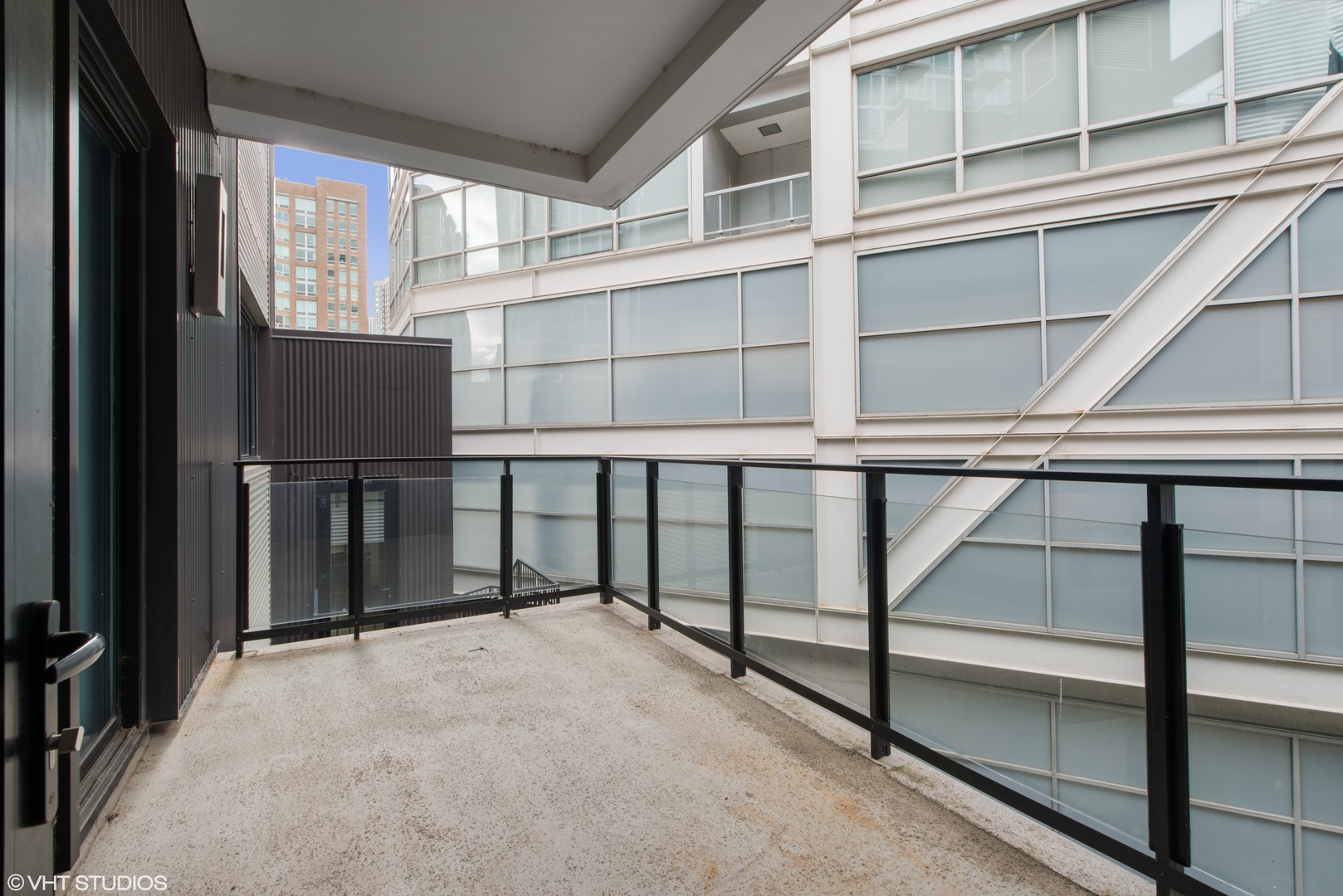 668 N KINGSBURY Street Unit: 507