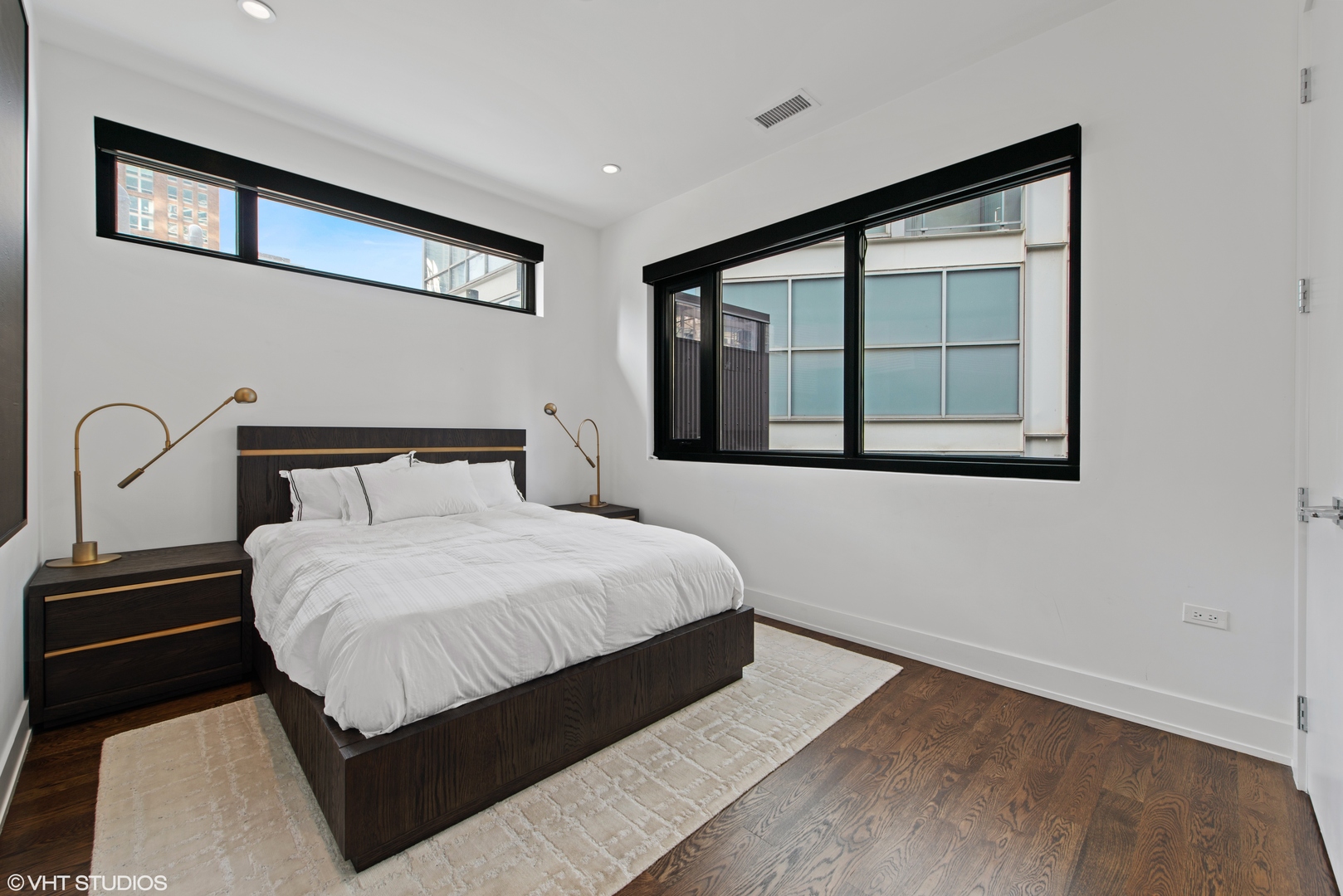 668 N KINGSBURY Street Unit: 507