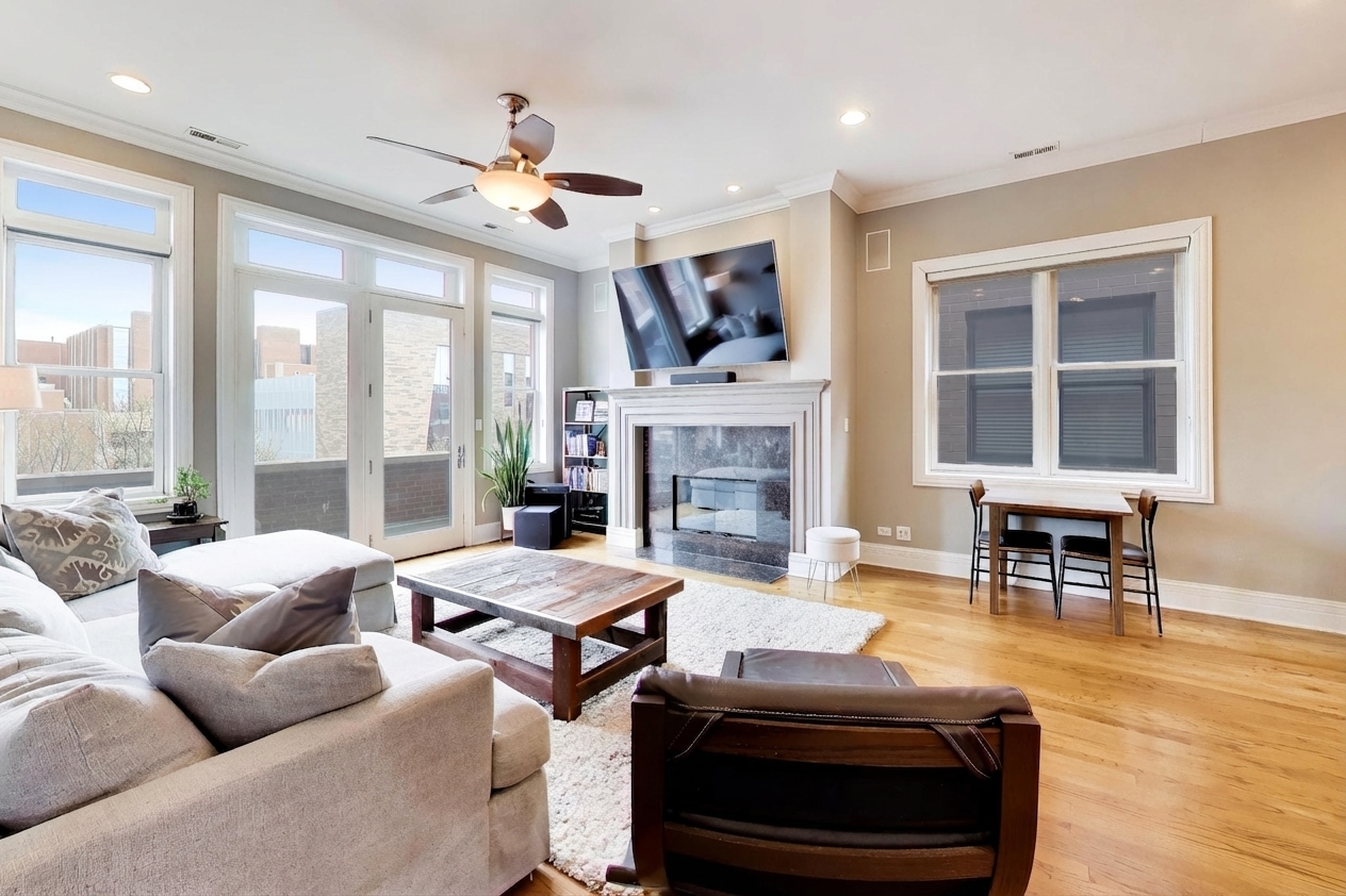 3028 N SHEFFIELD Avenue Unit: 4S