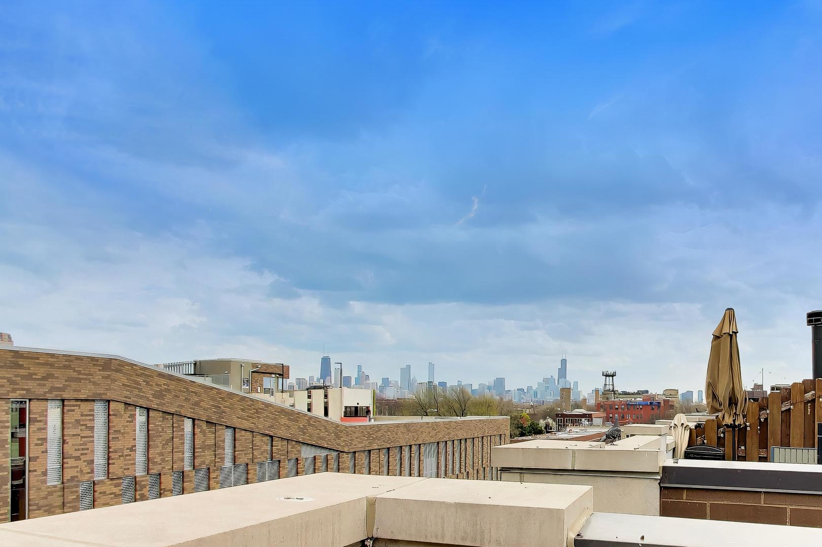 3028 N SHEFFIELD Avenue Unit: 4S