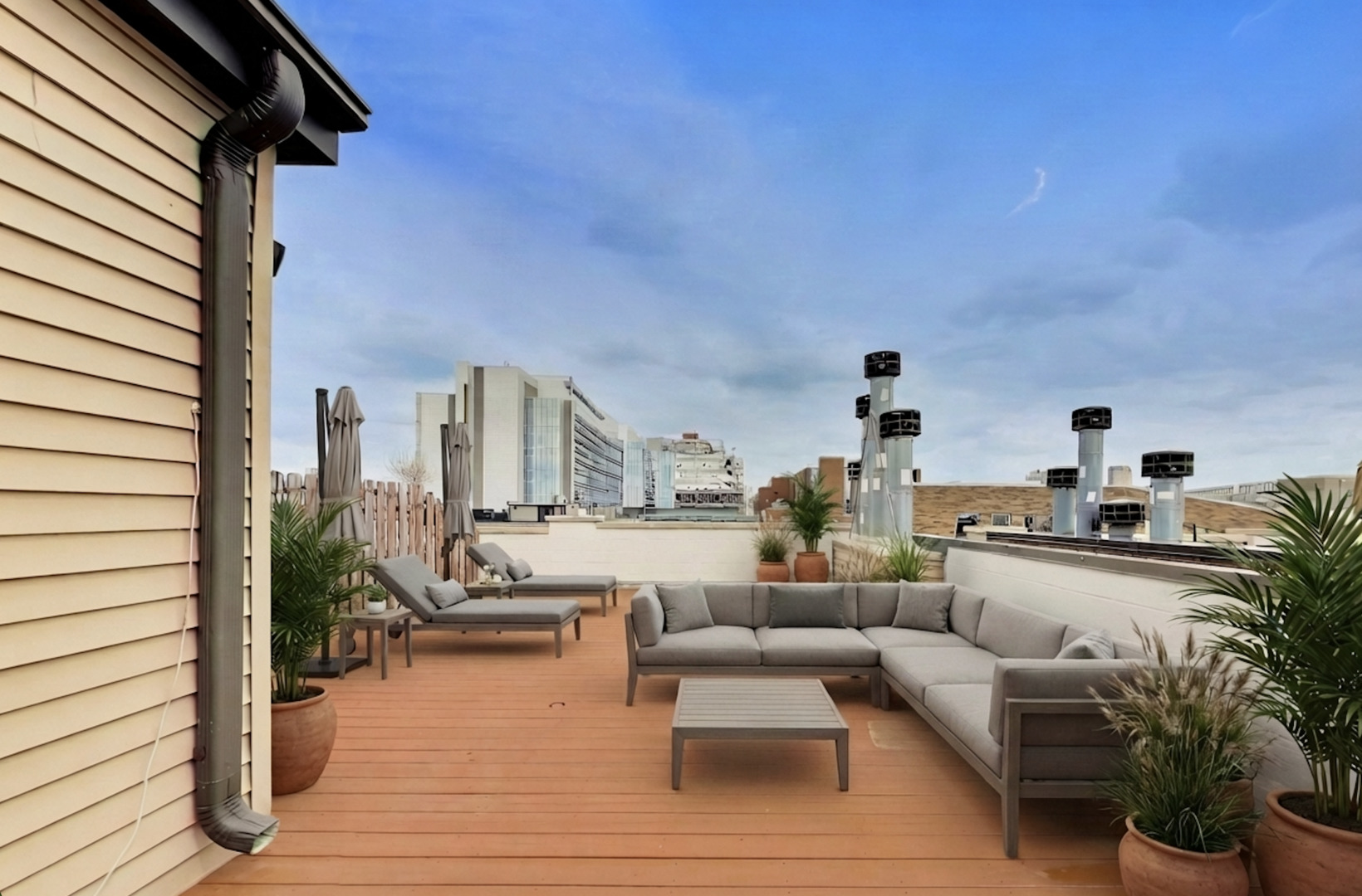 3028 N SHEFFIELD Avenue Unit: 4S