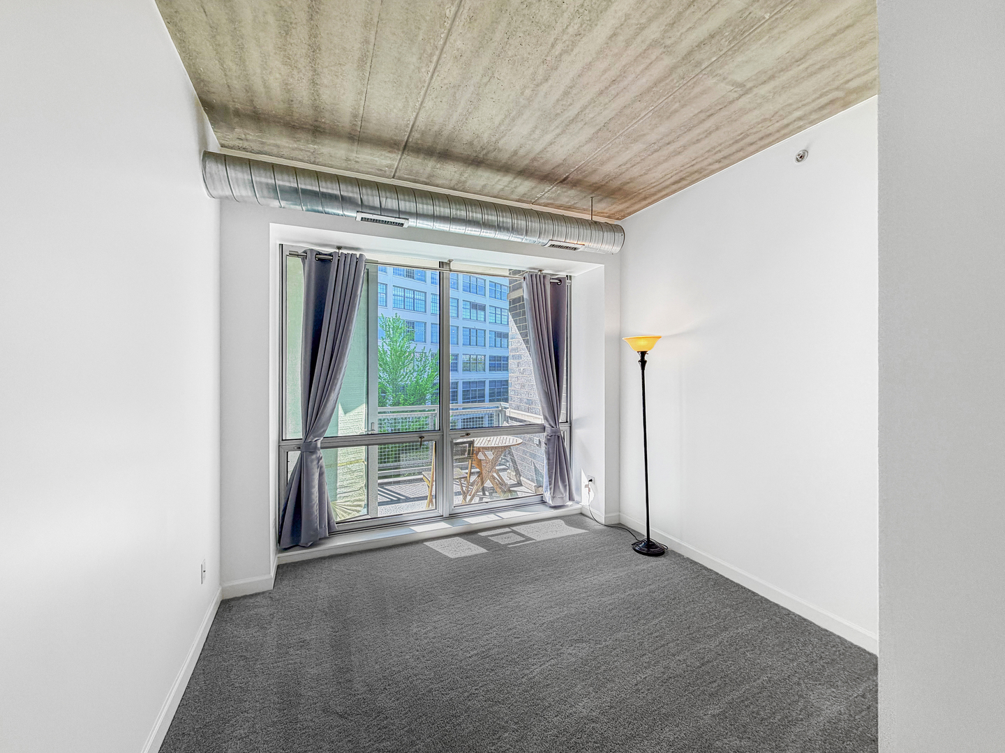 845 N KINGSBURY Street Unit: 405