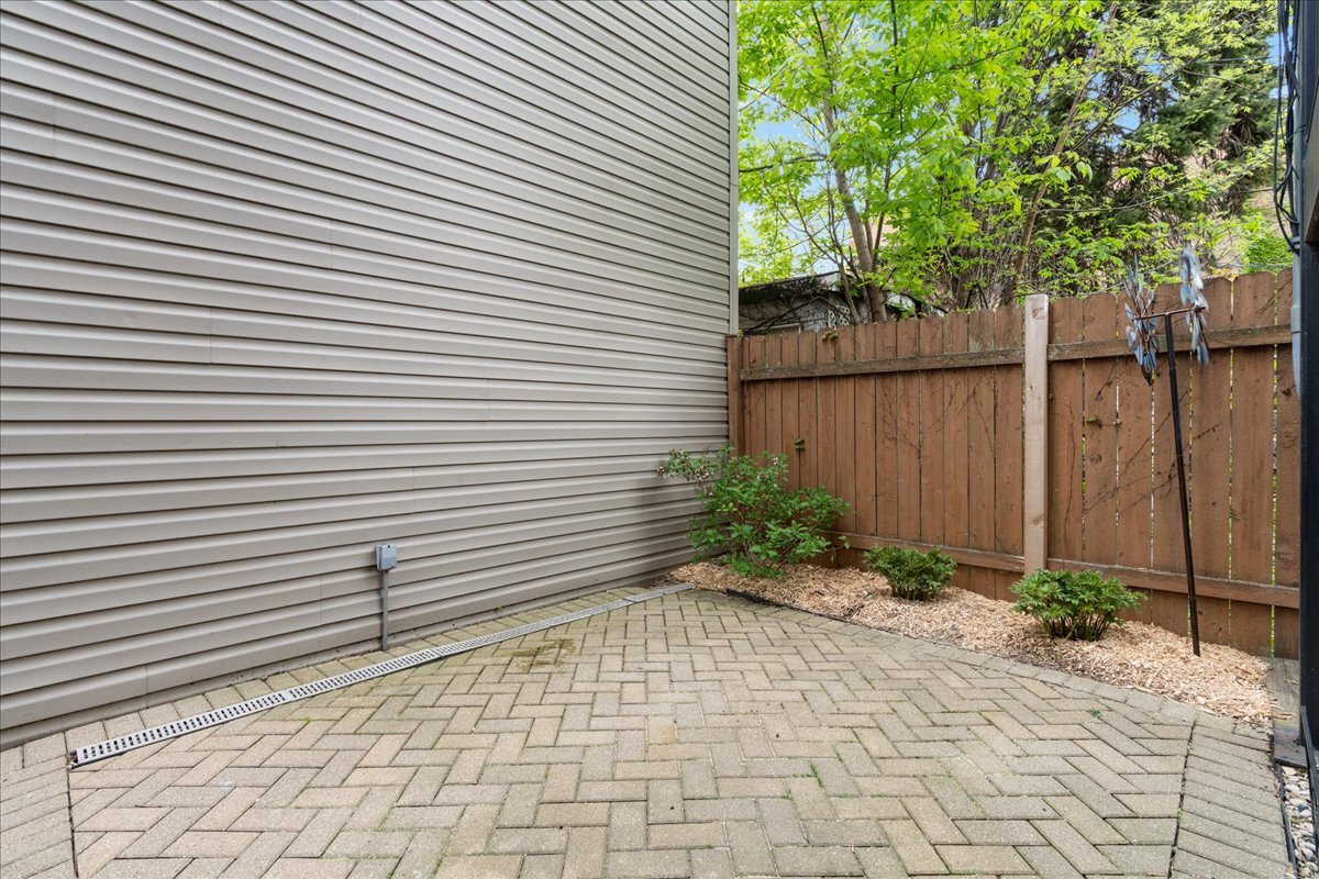 2946 N Damen Avenue Unit: 1