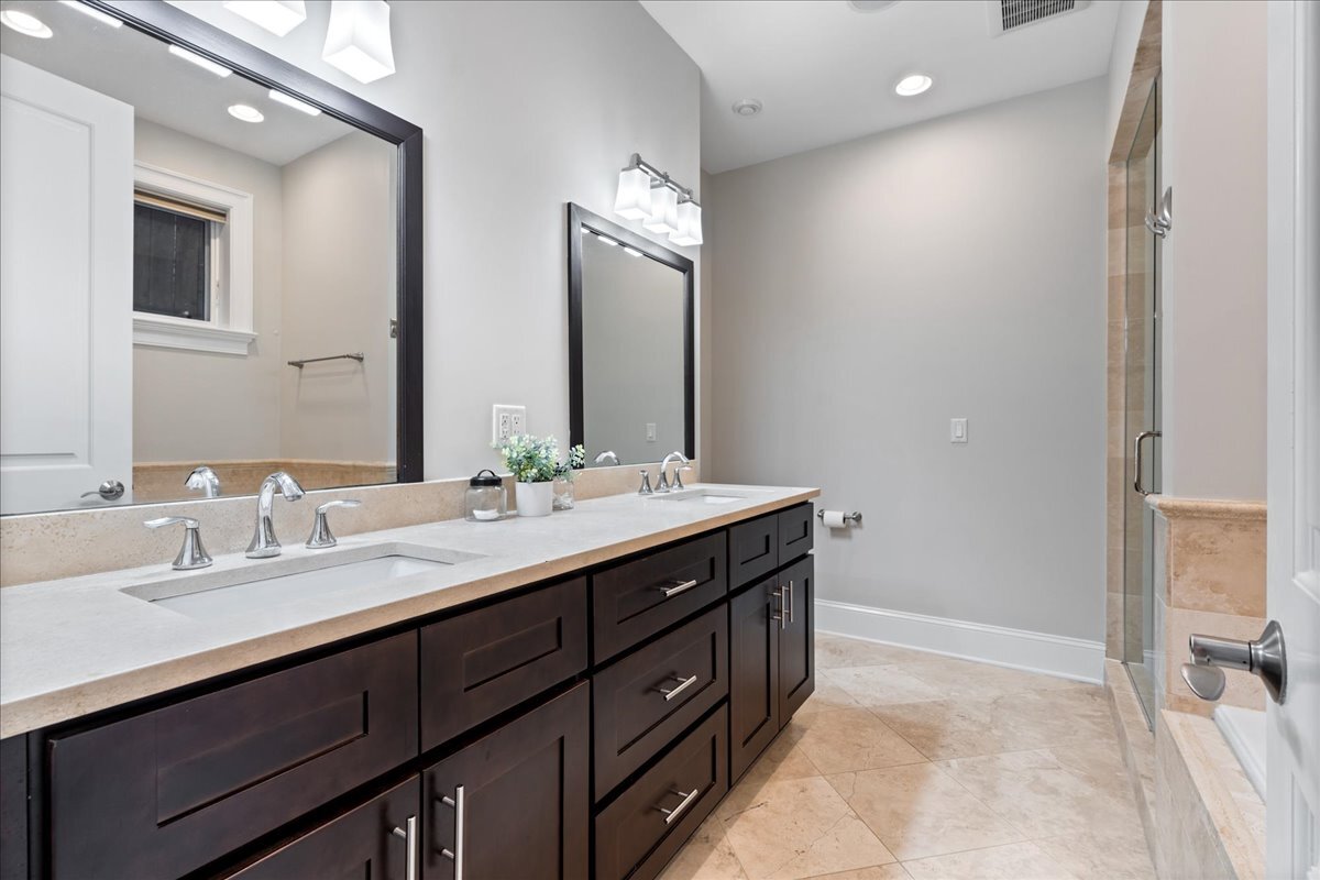 2946 N Damen Avenue Unit: 1