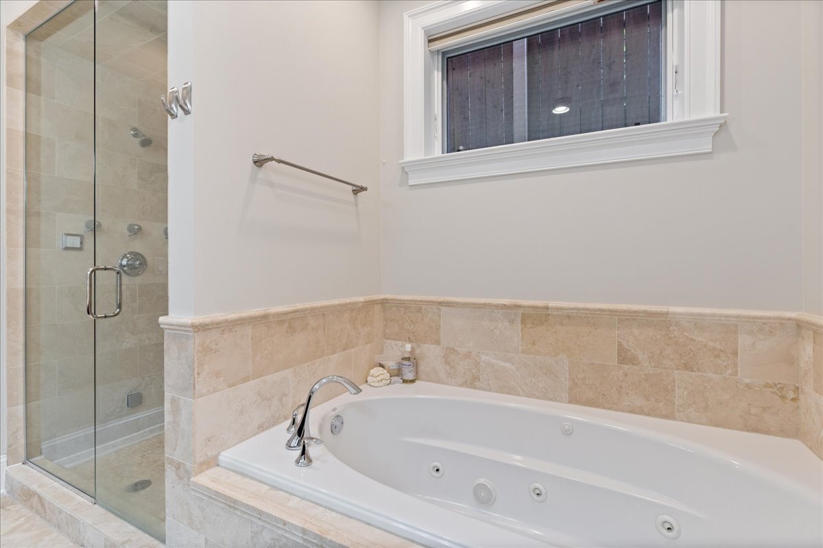 2946 N Damen Avenue Unit: 1