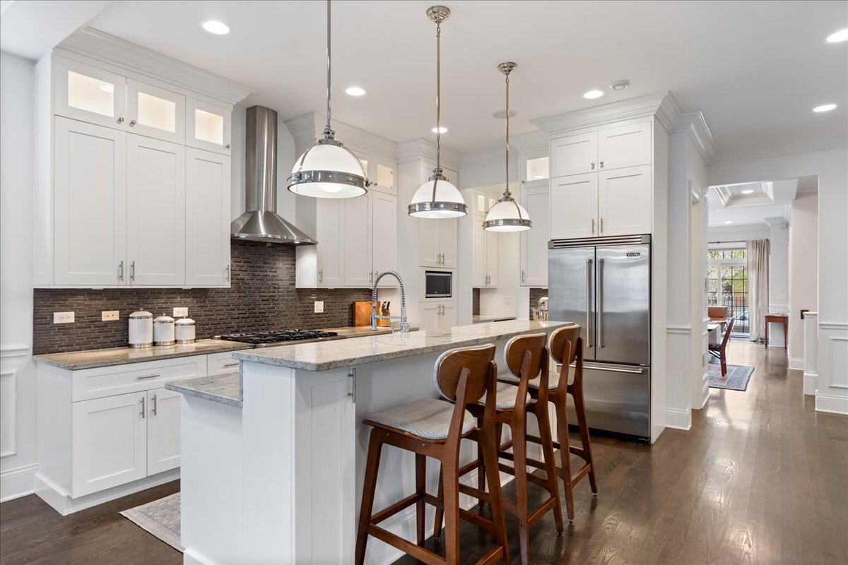 2946 N Damen Avenue Unit: 1