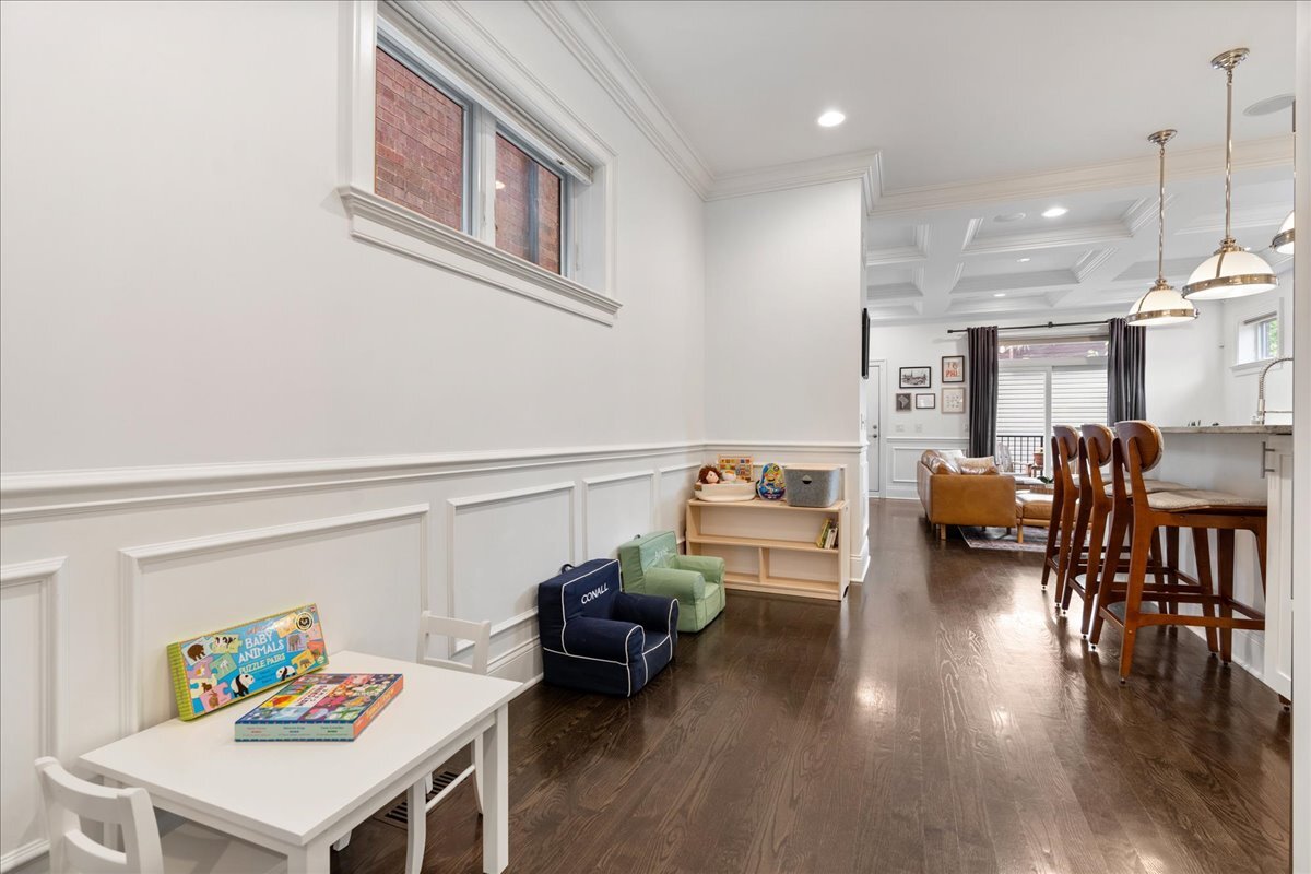 2946 N Damen Avenue Unit: 1