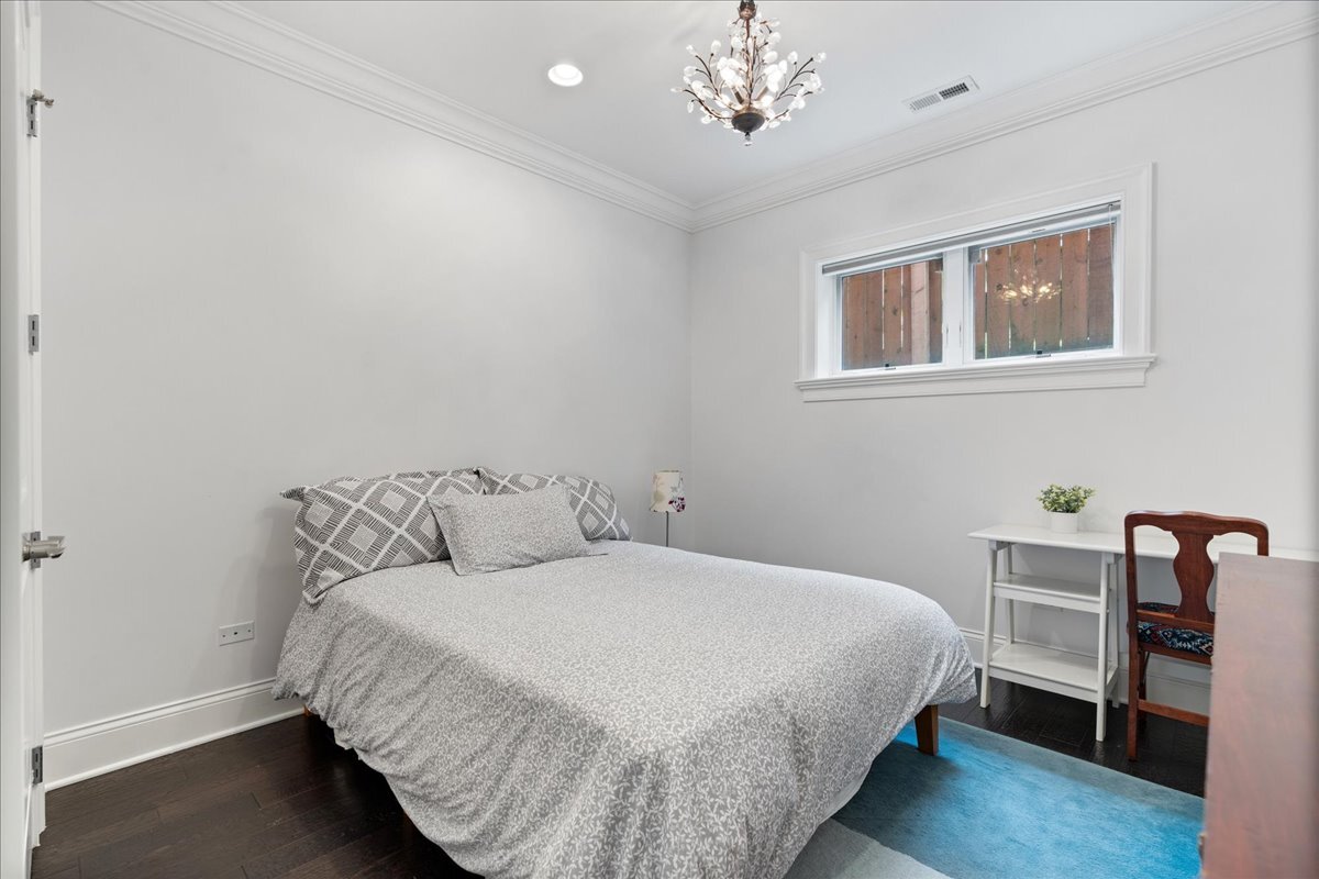 2946 N Damen Avenue Unit: 1