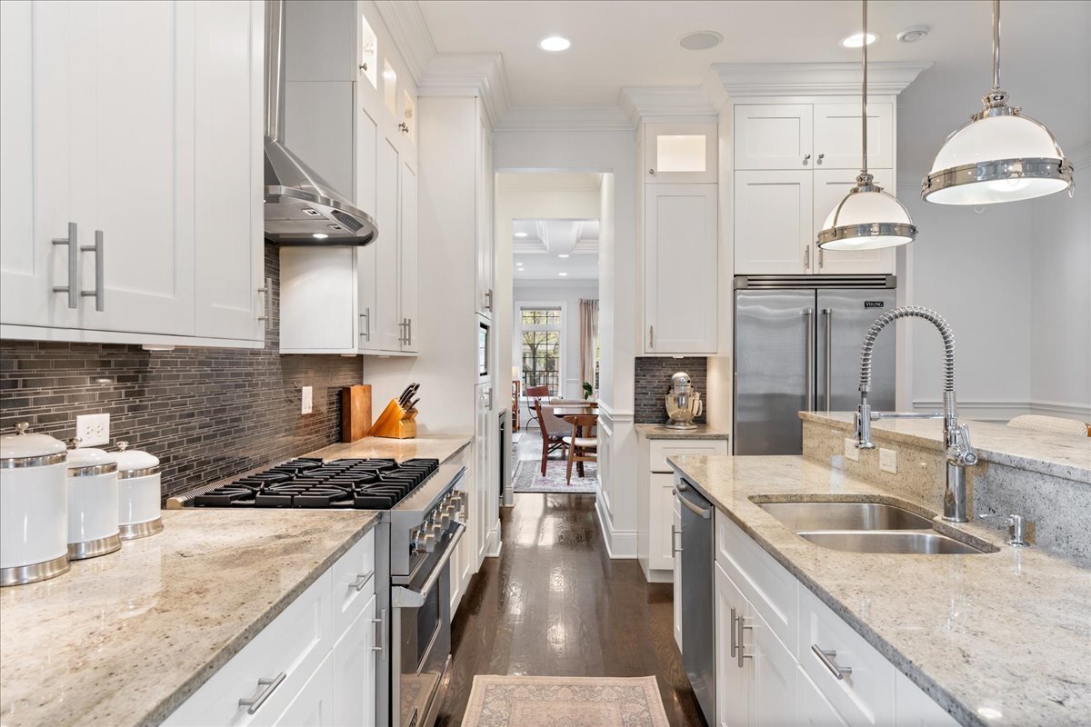 2946 N Damen Avenue Unit: 1