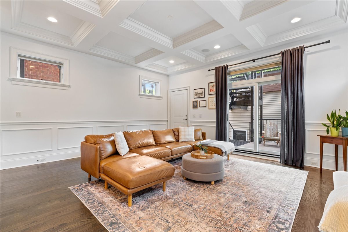2946 N Damen Avenue Unit: 1