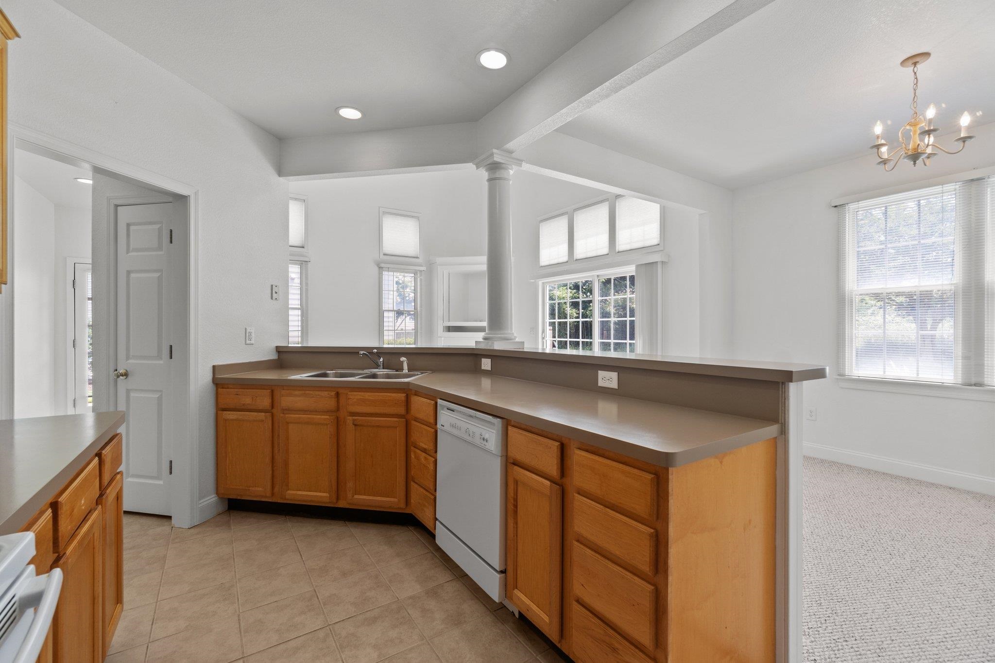 104 Gables Way Unit 2B