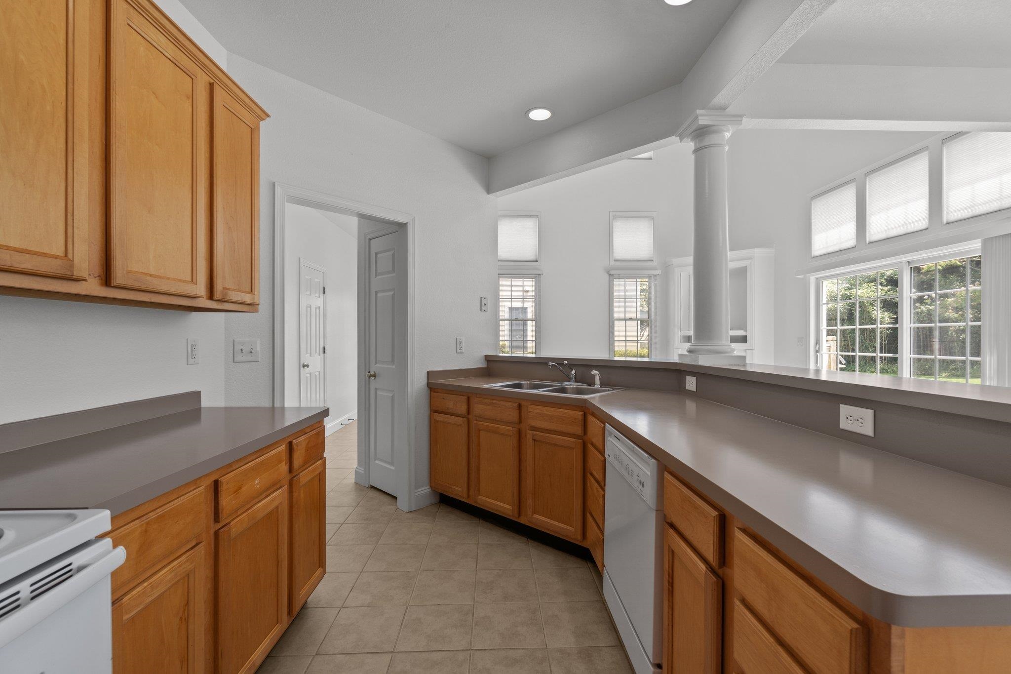 104 Gables Way Unit 2B