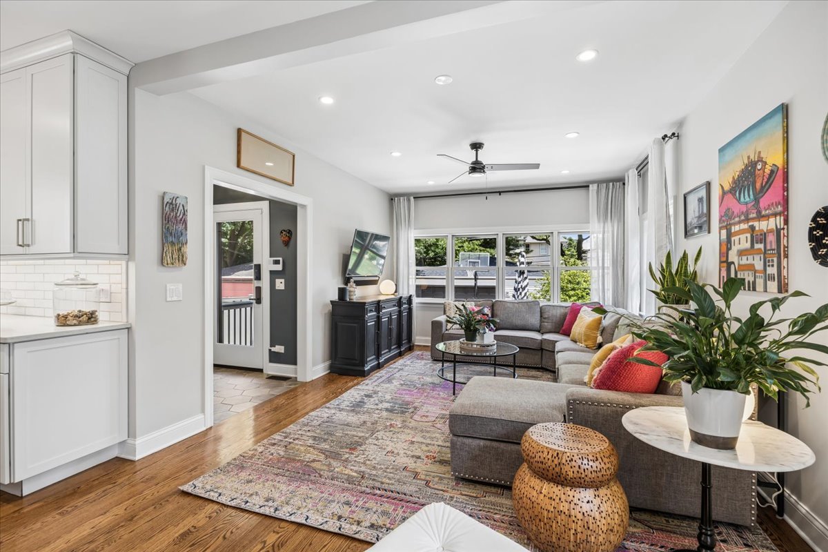 735 Ashland Avenue