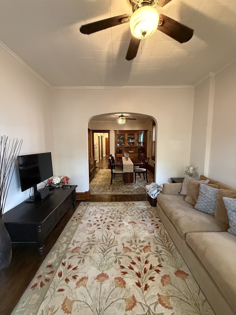1815 N Paulina Street Unit: 1
