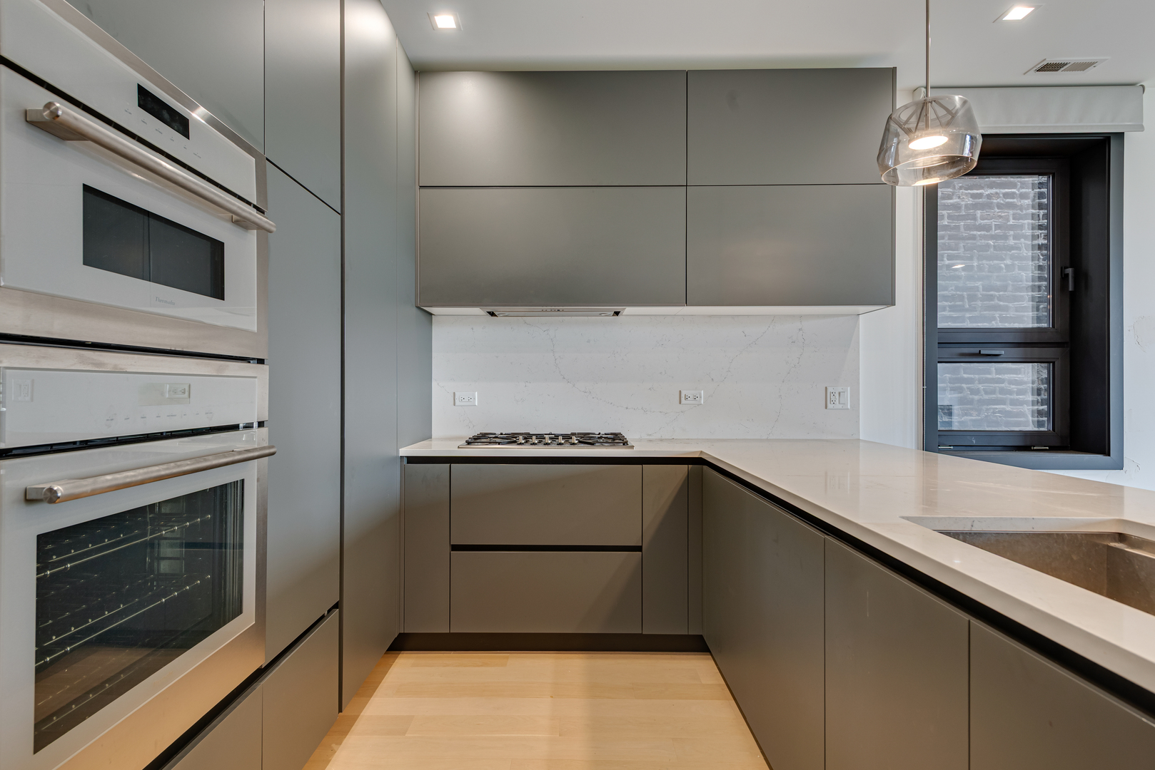 1524 W Chicago Avenue Unit: 2E