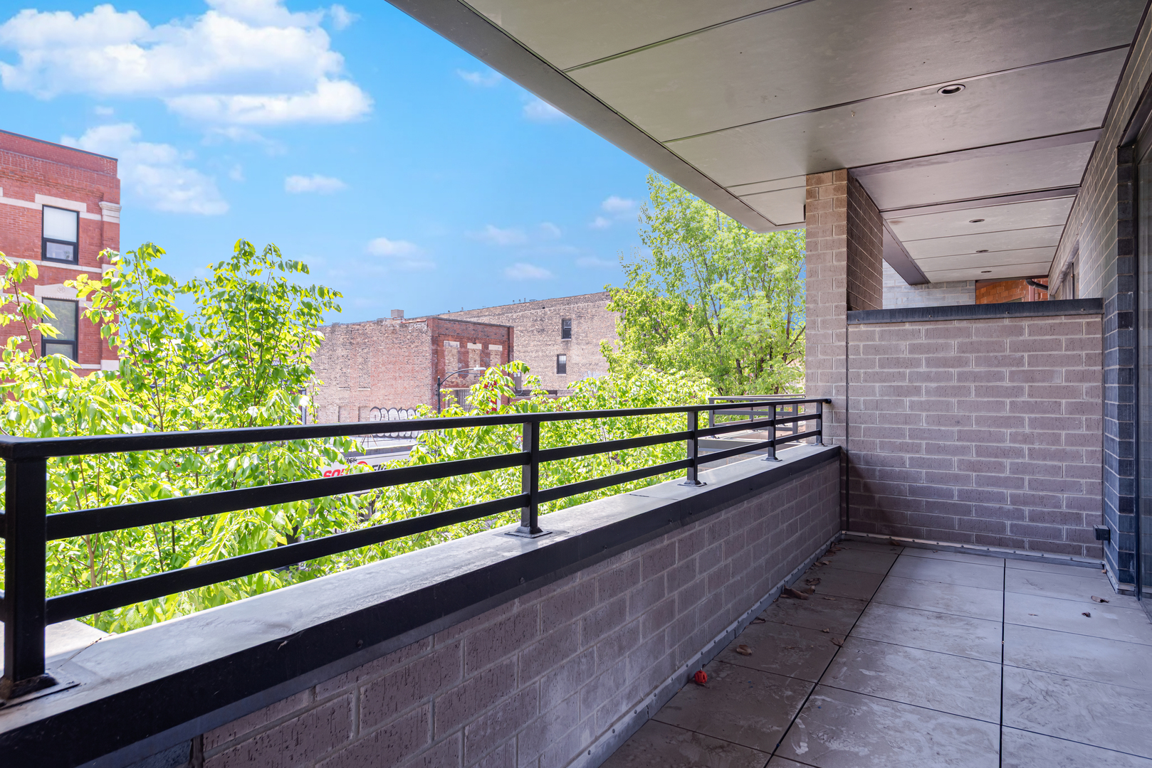 1524 W Chicago Avenue Unit: 2E