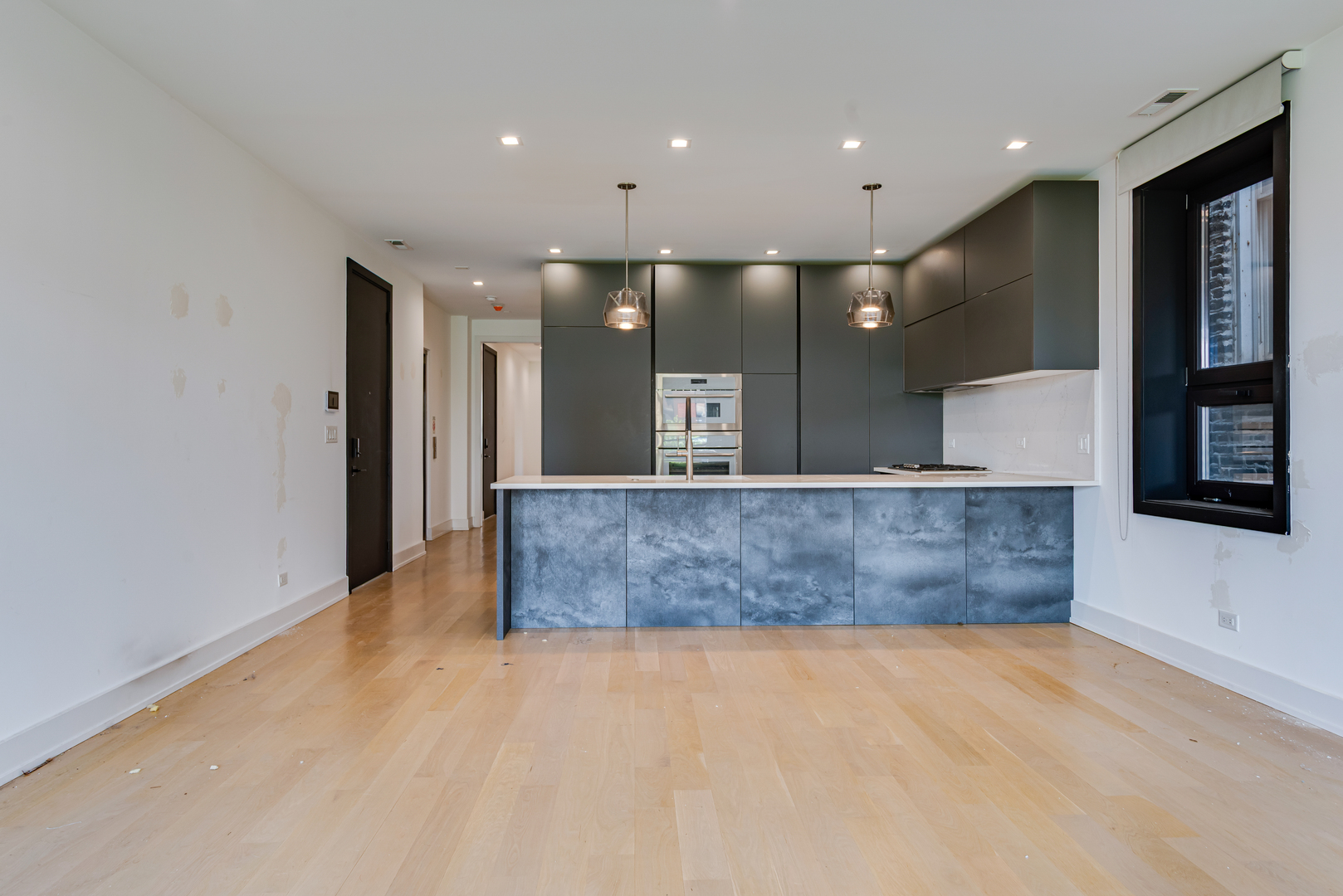 1524 W Chicago Avenue Unit: 2E