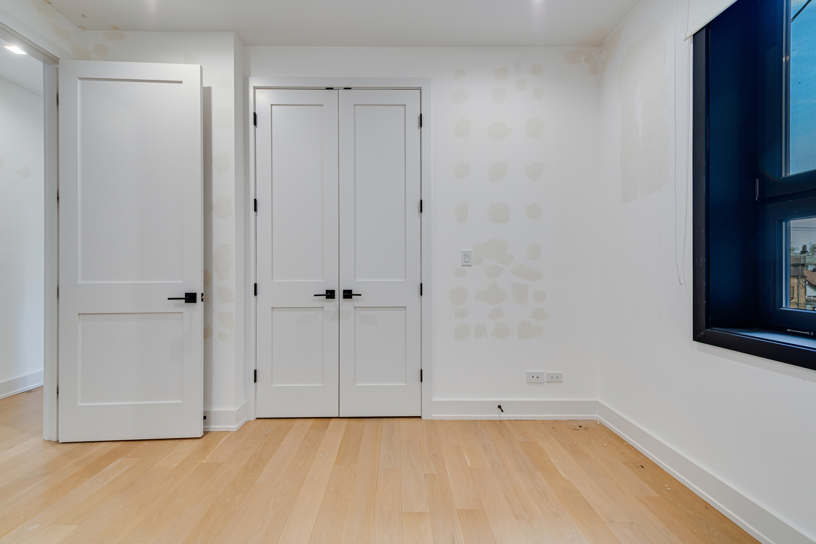 1524 W Chicago Avenue Unit: 2E