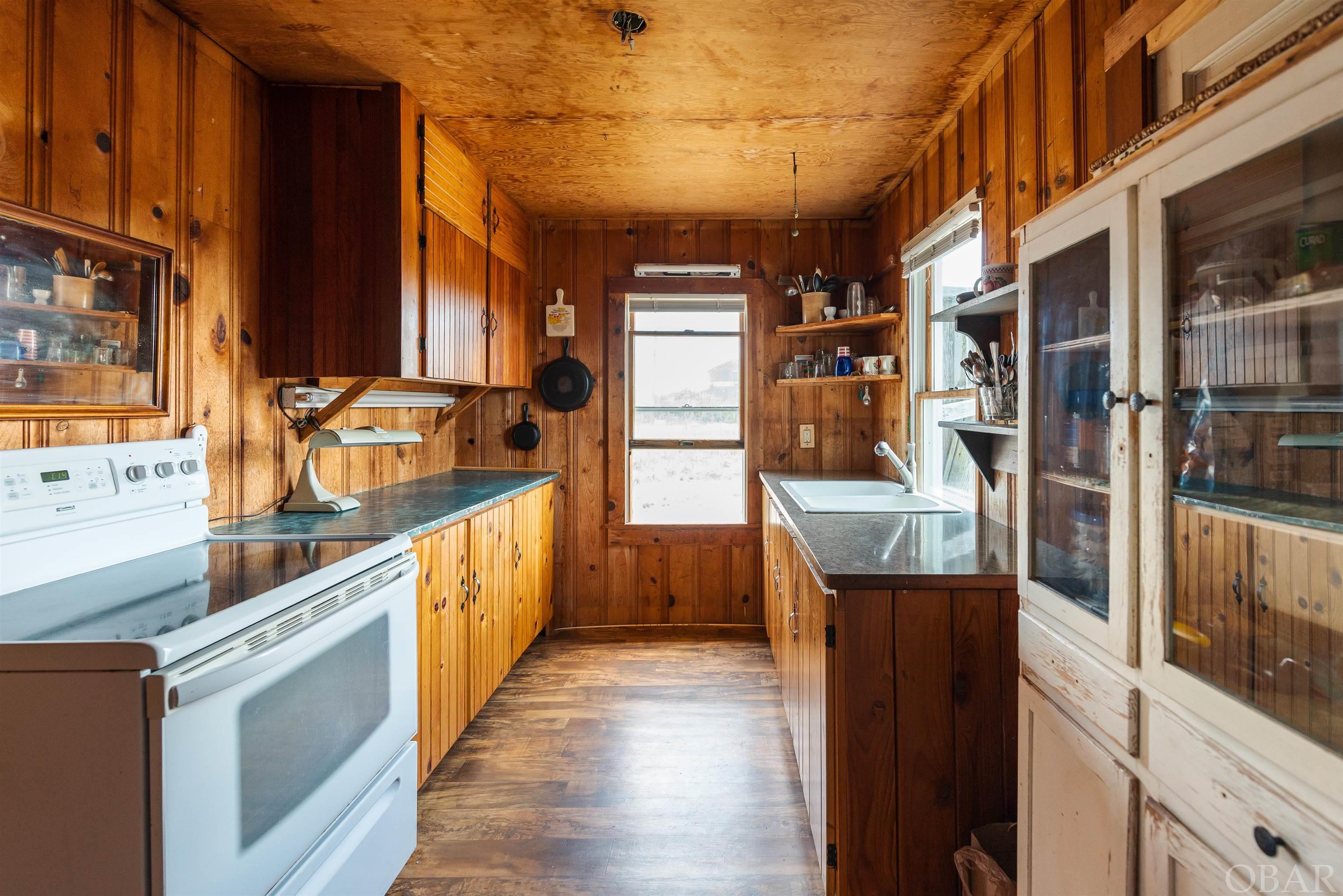 4008 S Virginia Dare Trail