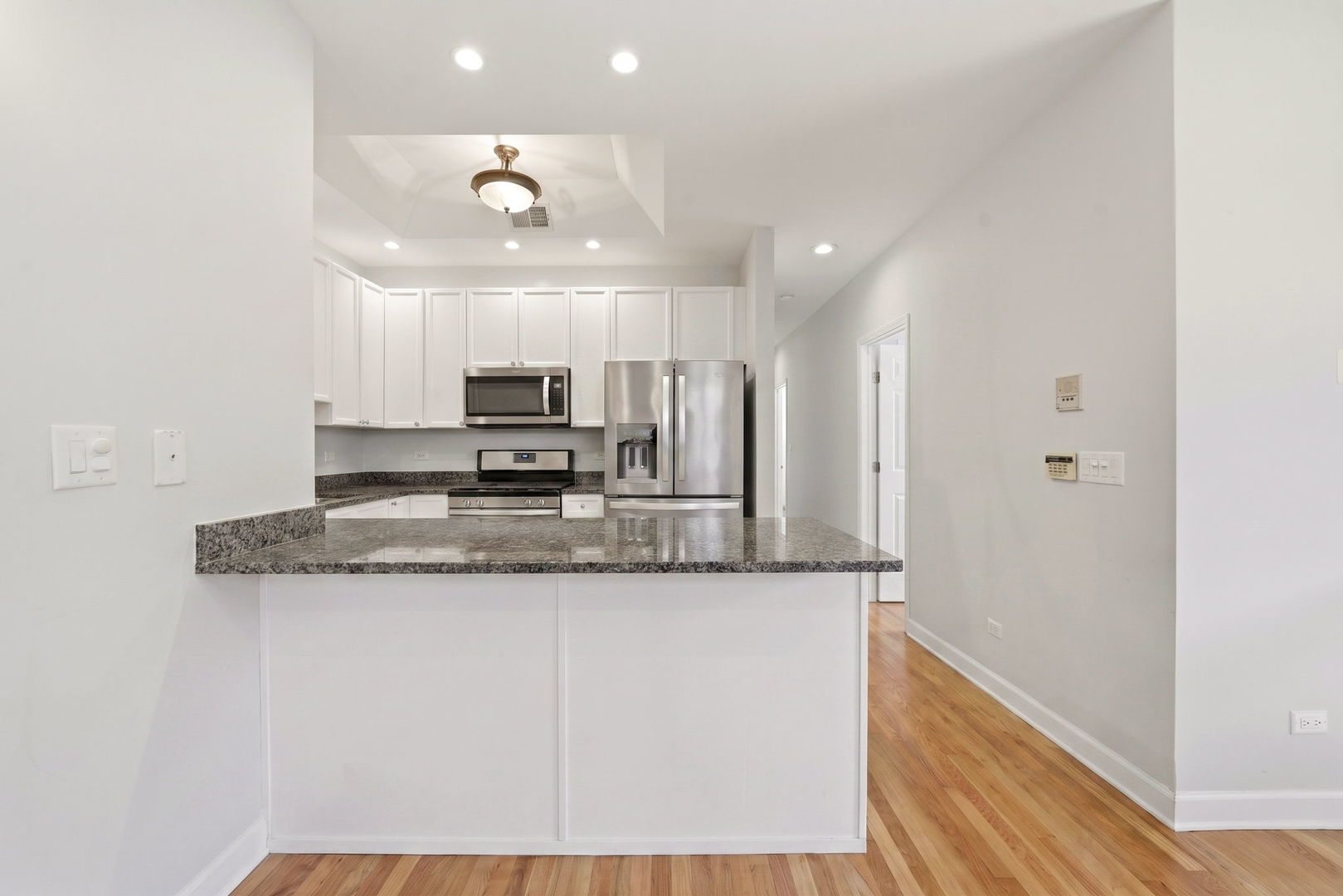 814 W Hubbard Street Unit: 4