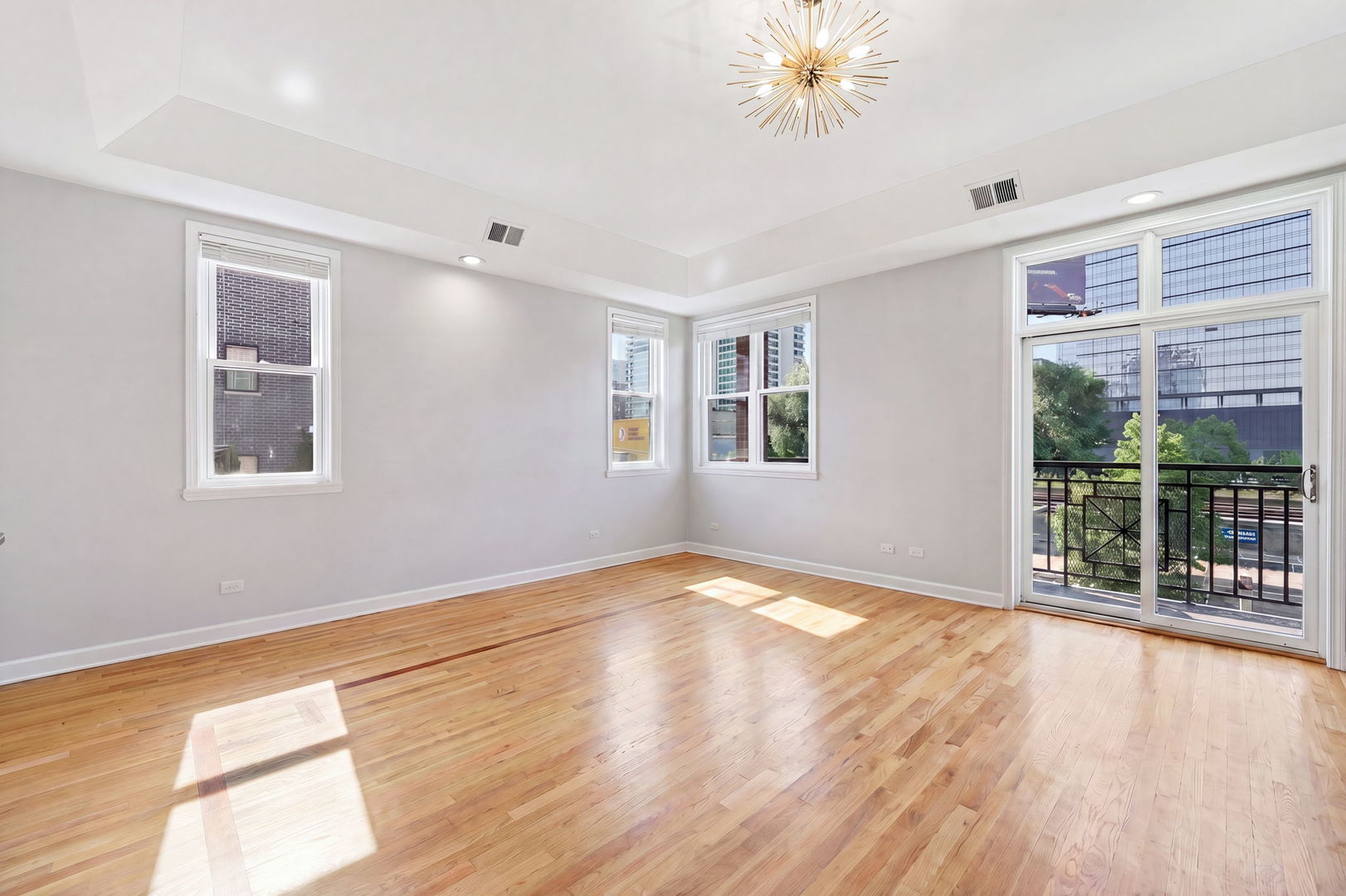 814 W Hubbard Street Unit: 4