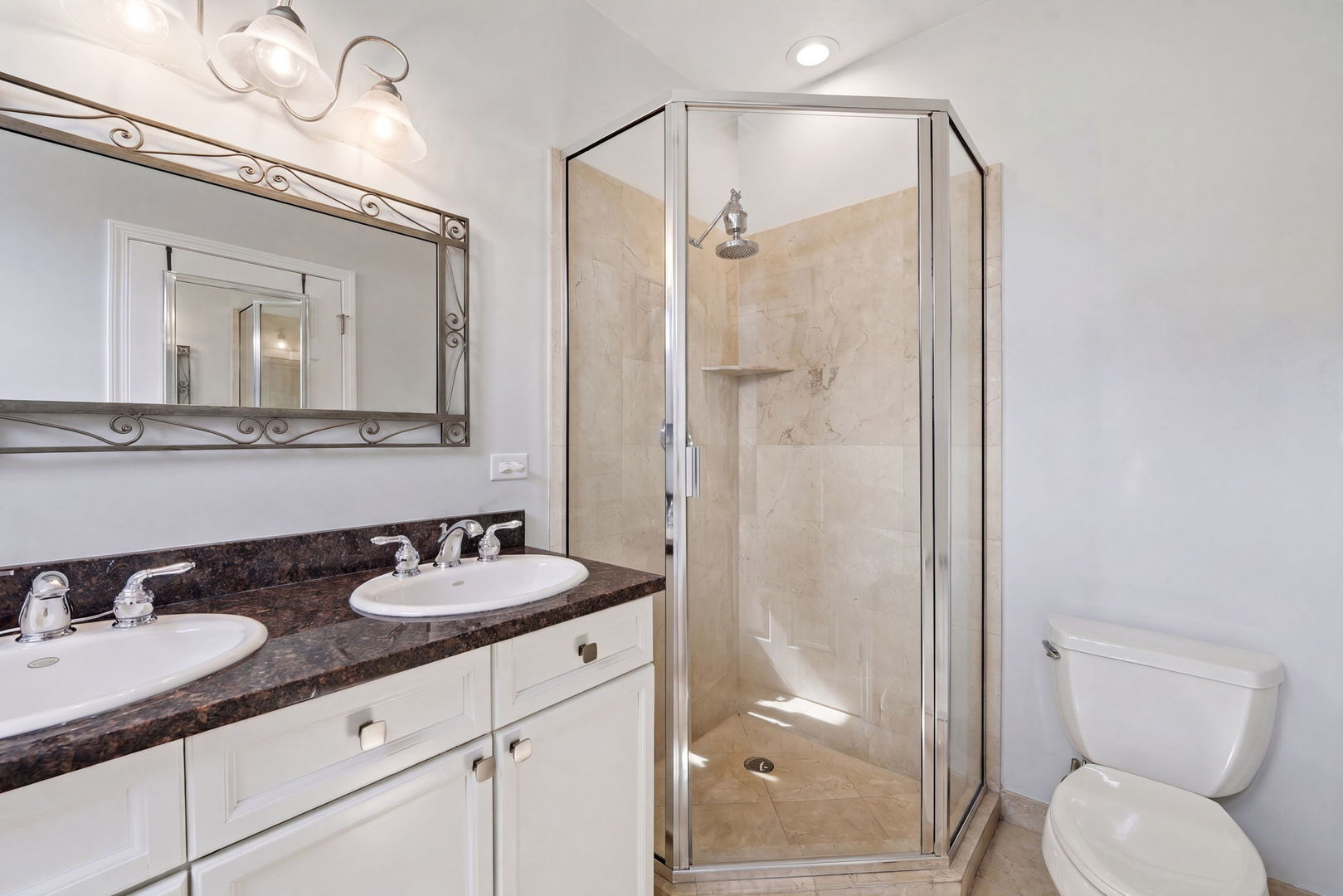 814 W Hubbard Street Unit: 4