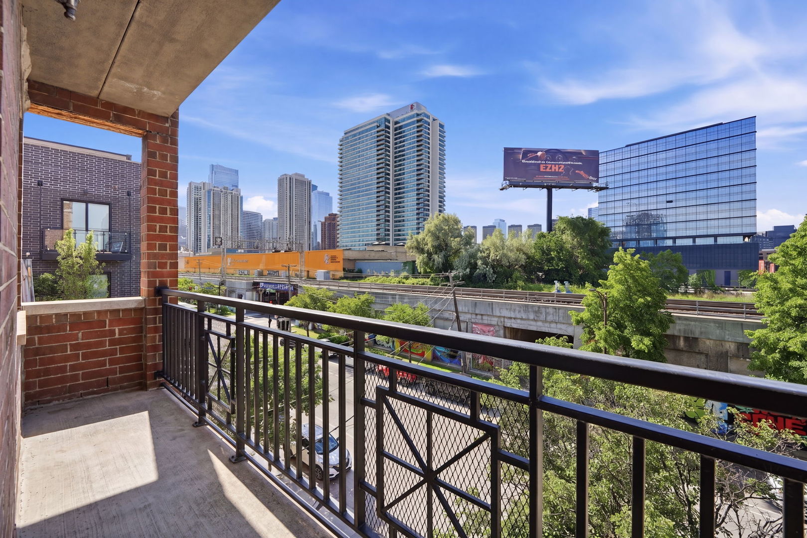814 W Hubbard Street Unit: 4