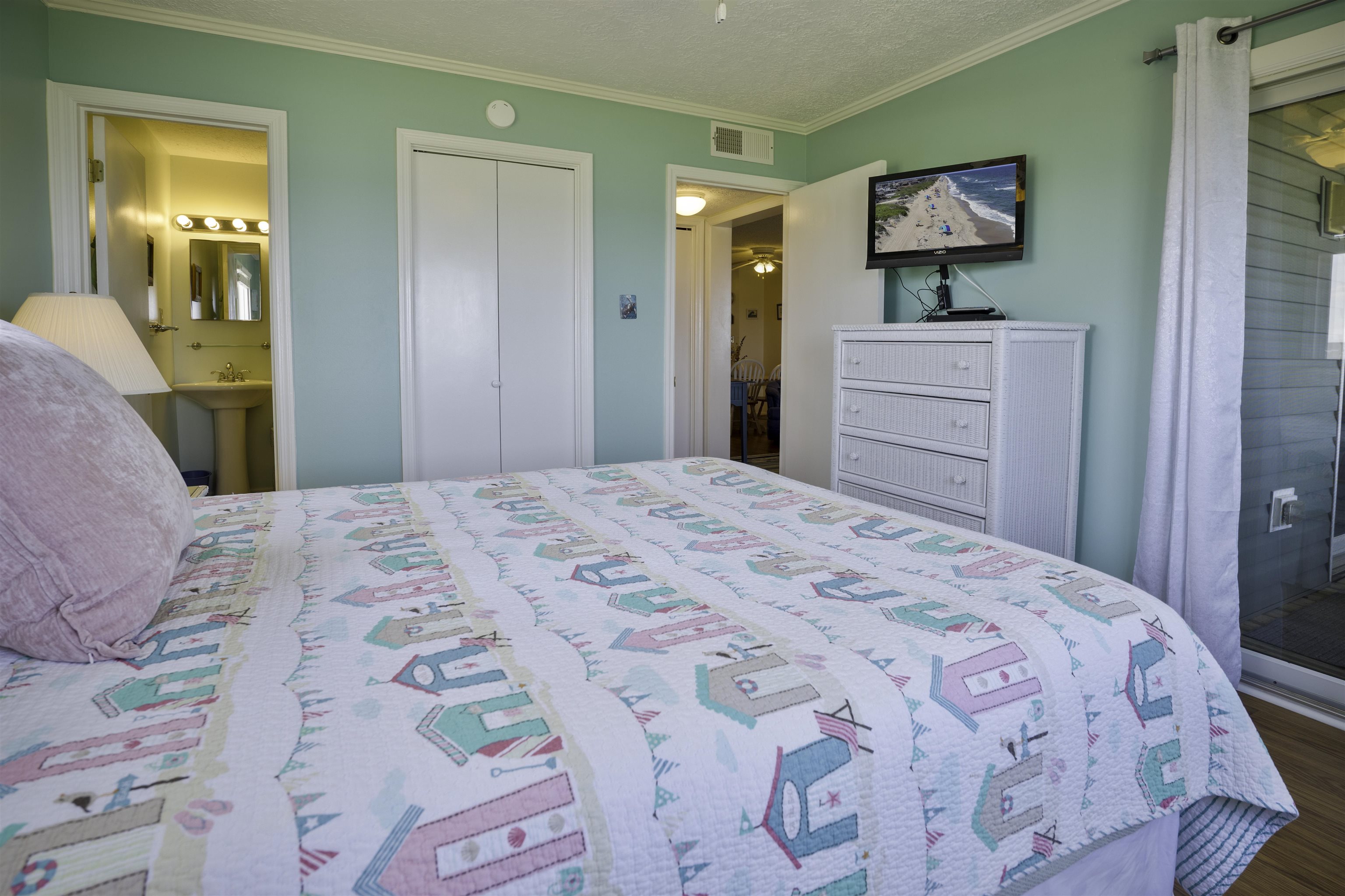 1401 S Virginia Dare Trail Unit 11