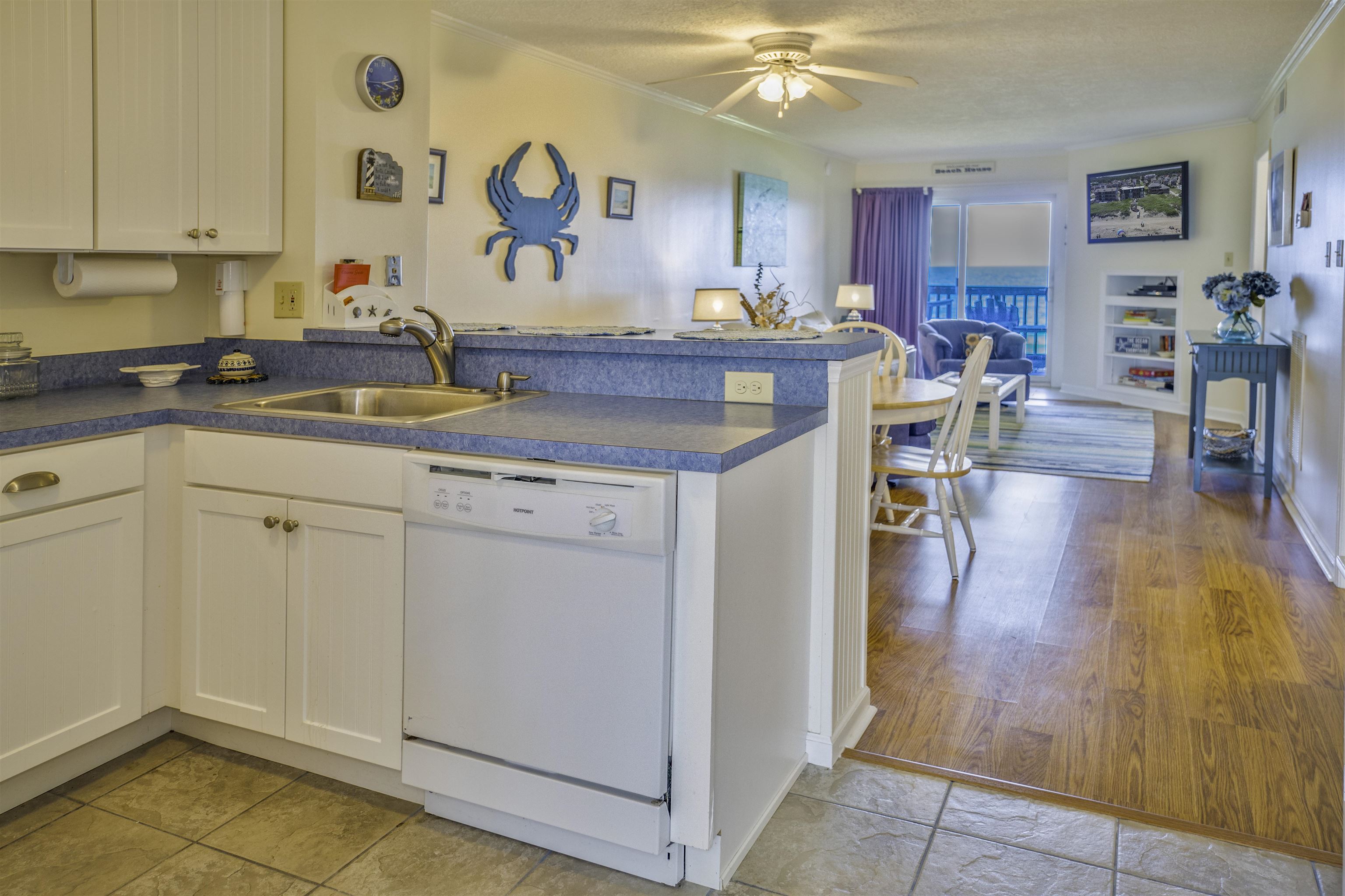1401 S Virginia Dare Trail Unit 11