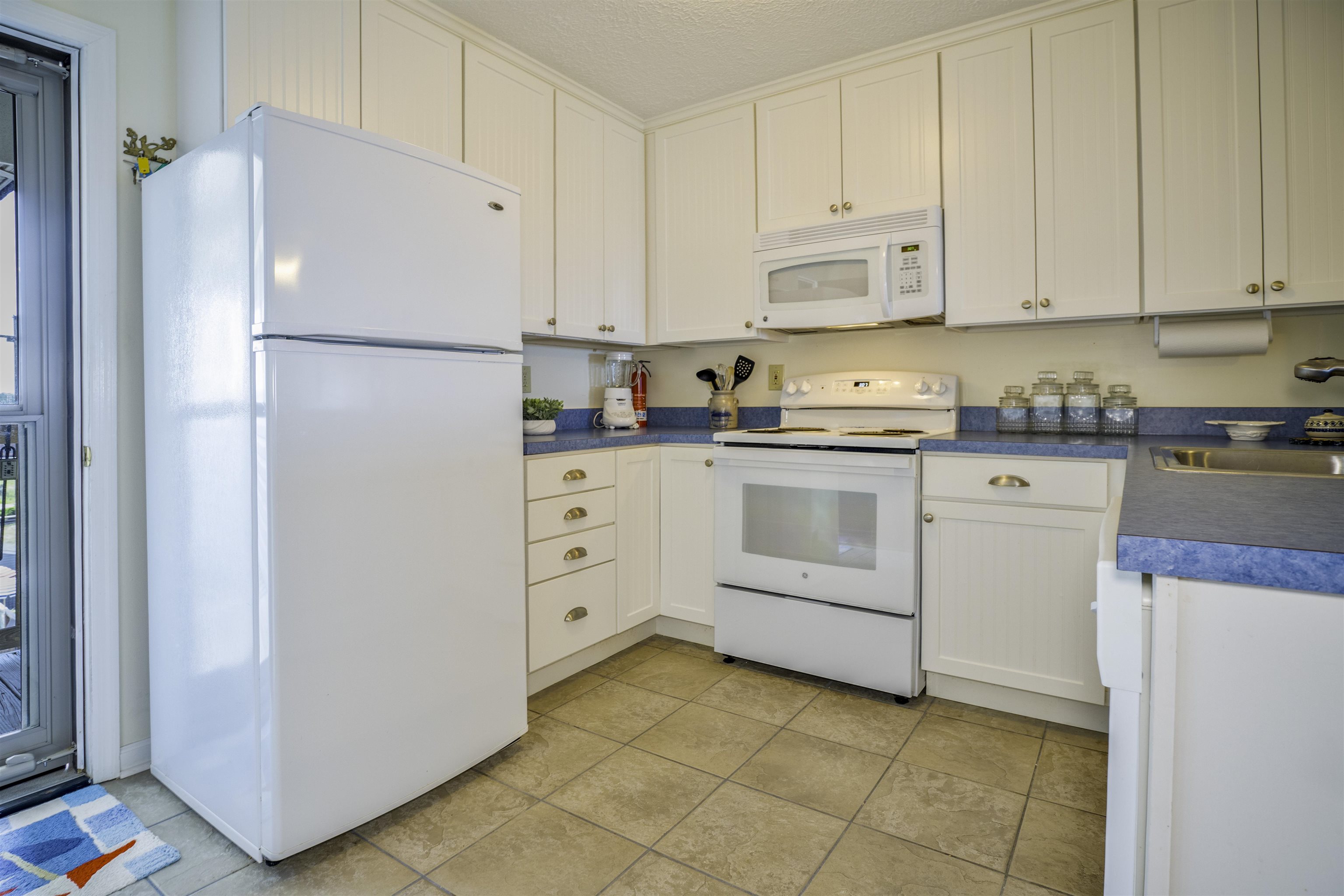 1401 S Virginia Dare Trail Unit 11