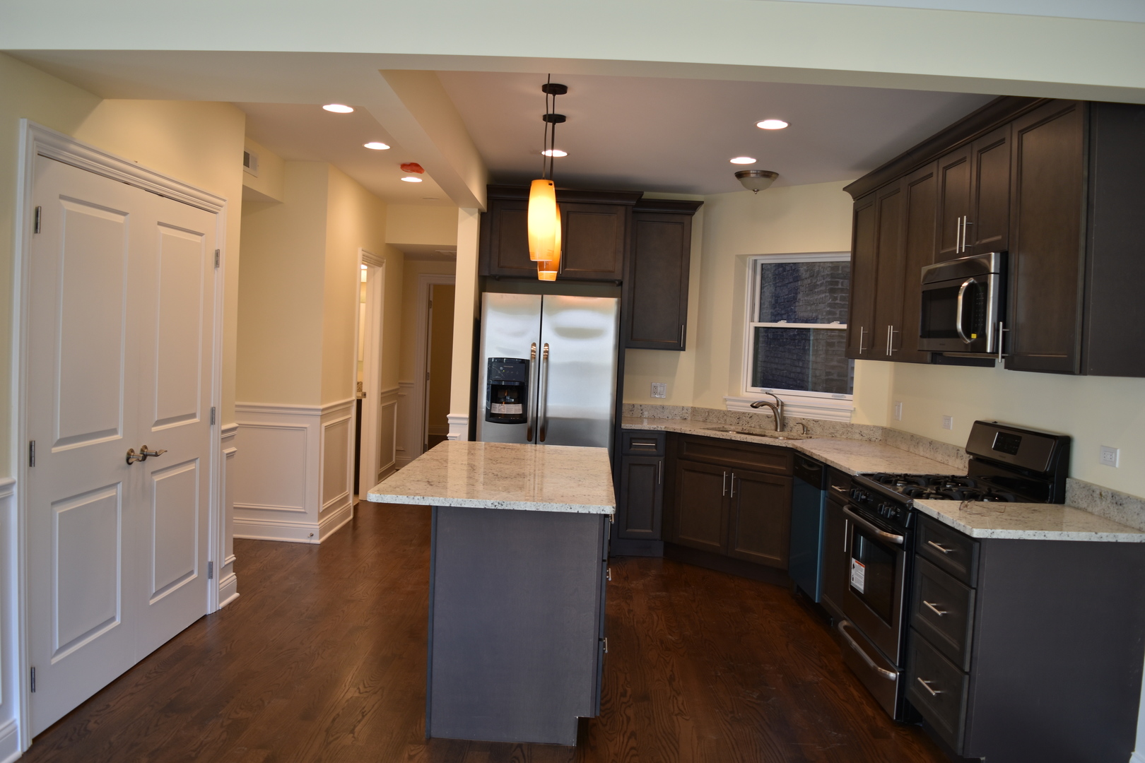 3541 N Reta Avenue Unit: 3
