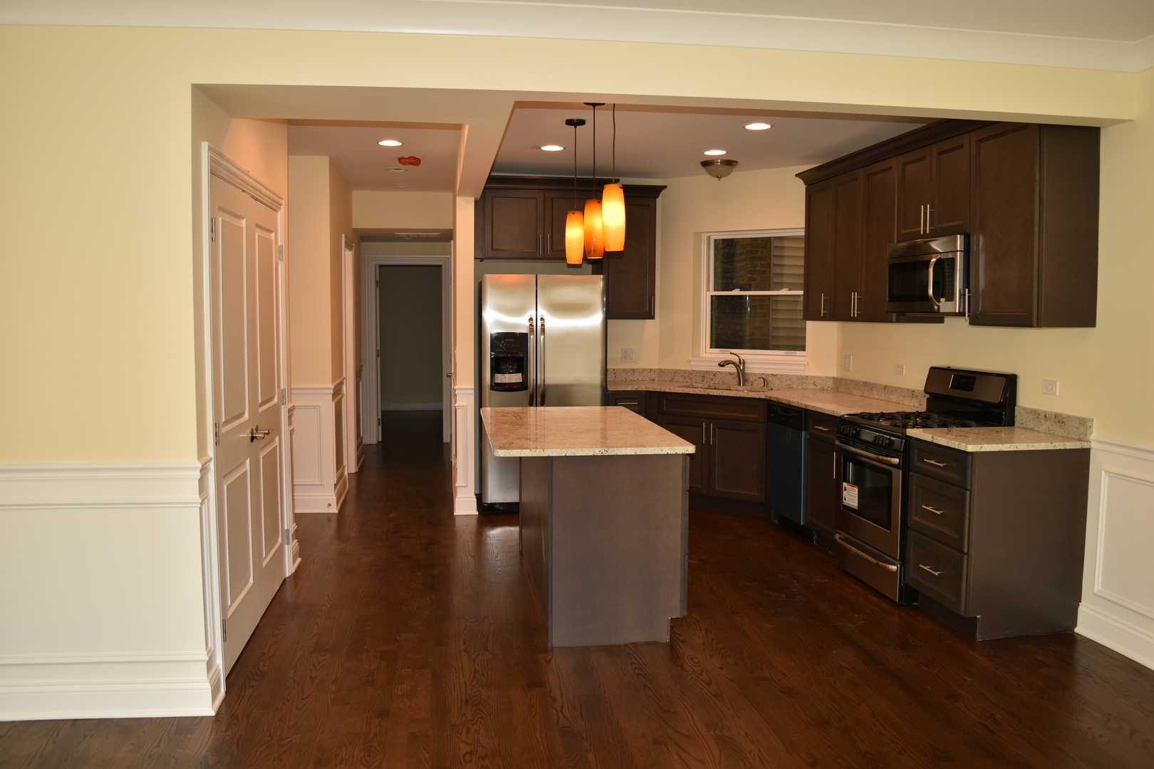 3541 N Reta Avenue Unit: 3