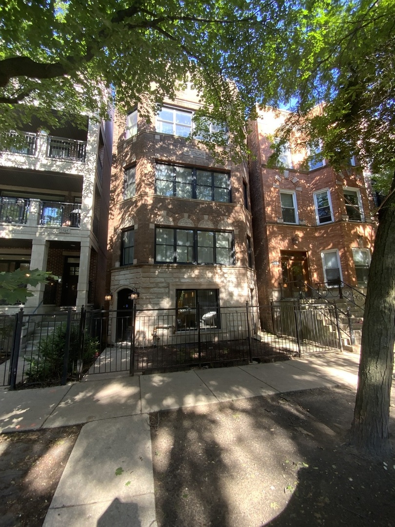 3541 N Reta Avenue Unit: 3
