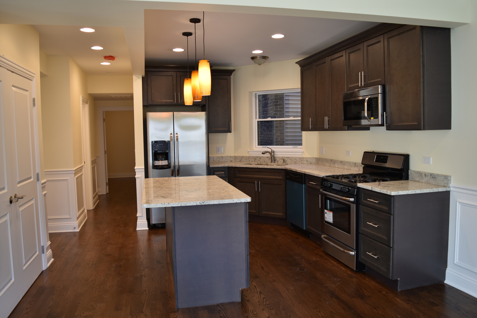 3541 N Reta Avenue Unit: 3
