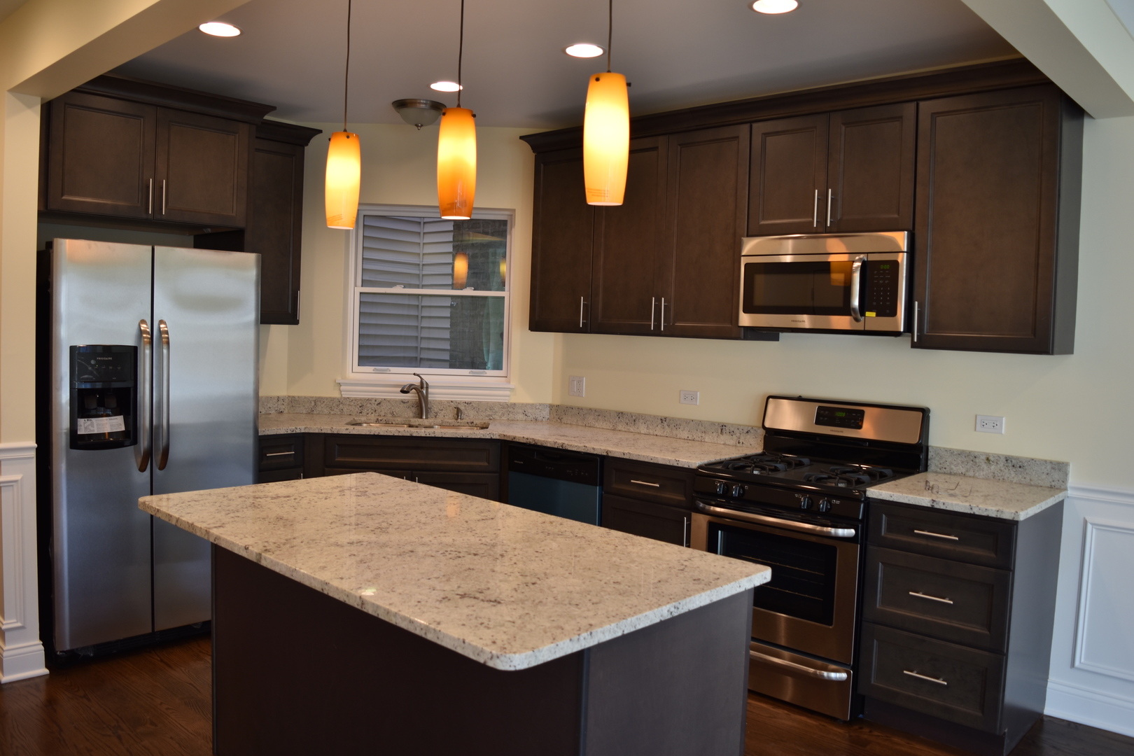 3541 N Reta Avenue Unit: 3