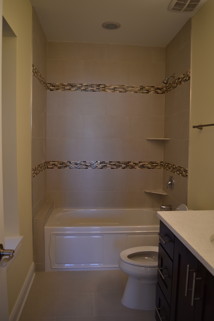 3541 N Reta Avenue Unit: 3