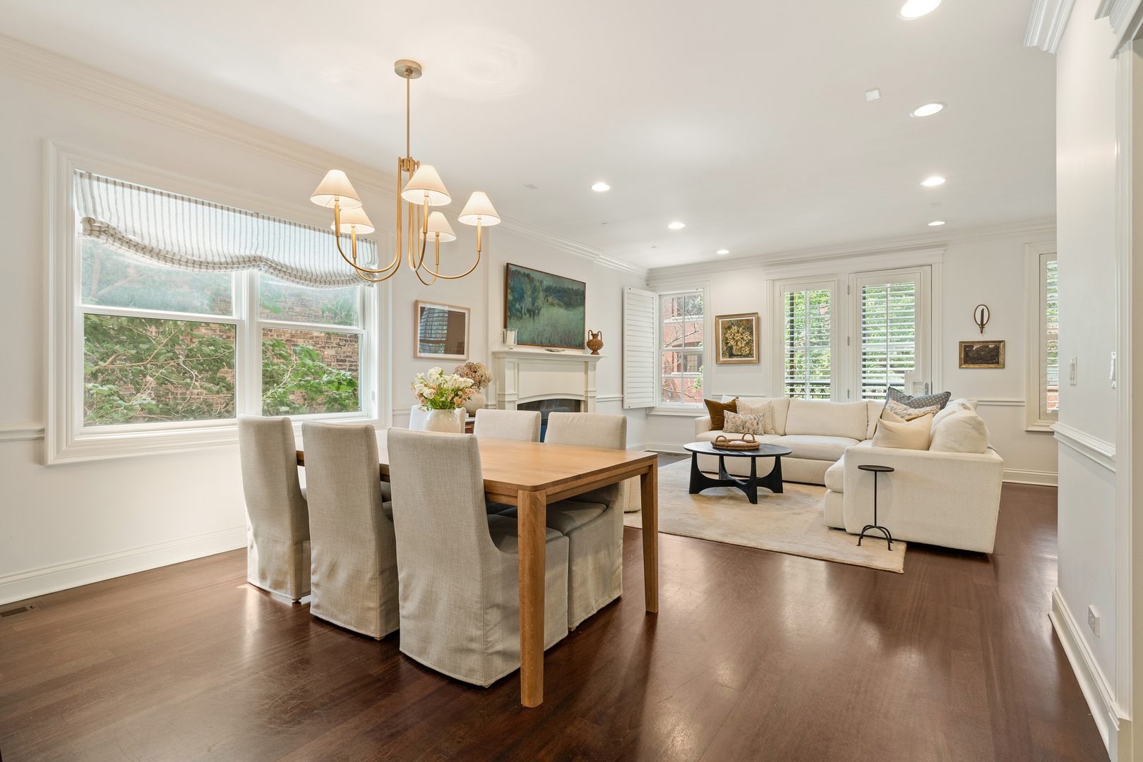 901 W Fletcher Street Unit: 2
