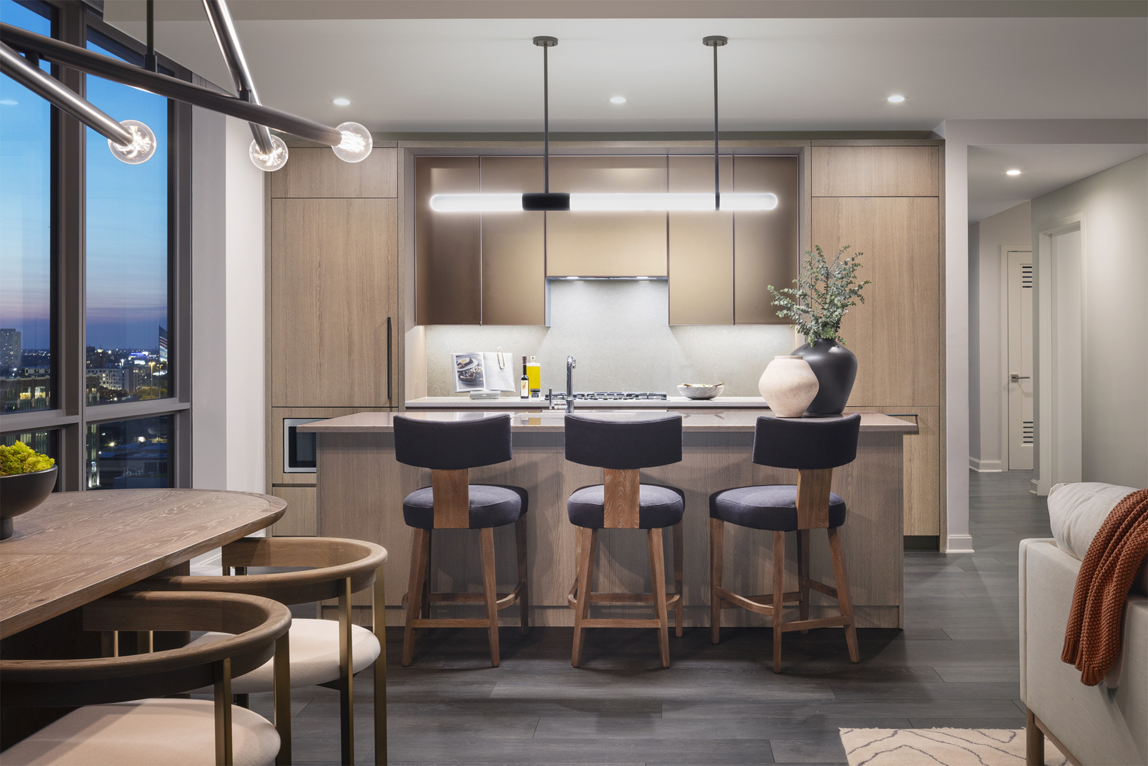 164 N Peoria Street Unit: 908