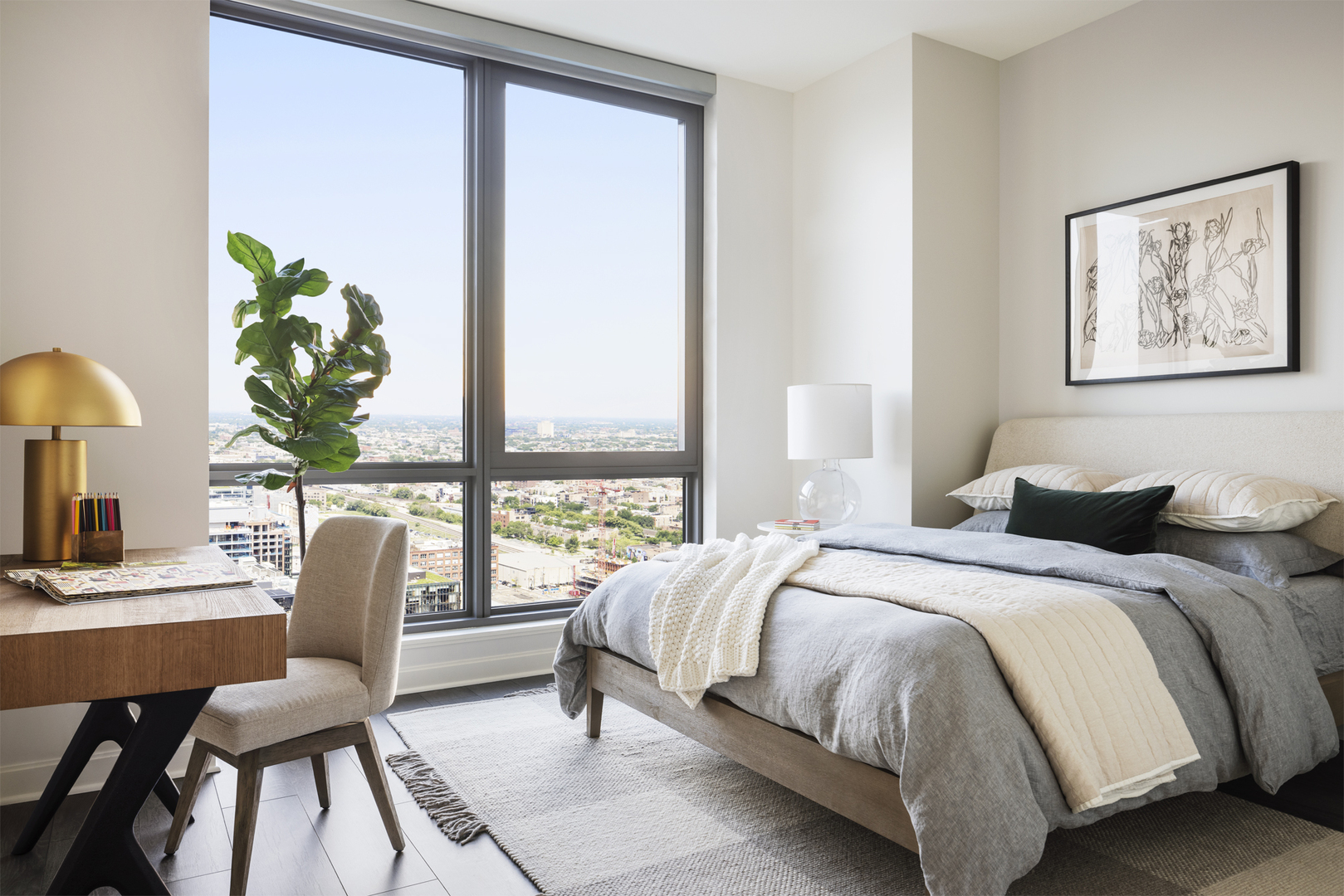 164 N Peoria Street Unit: 908
