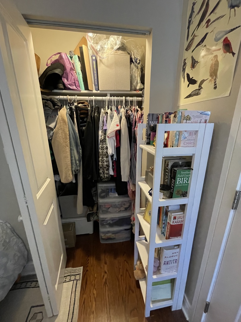 3502 N Sheffield Avenue Unit: 2