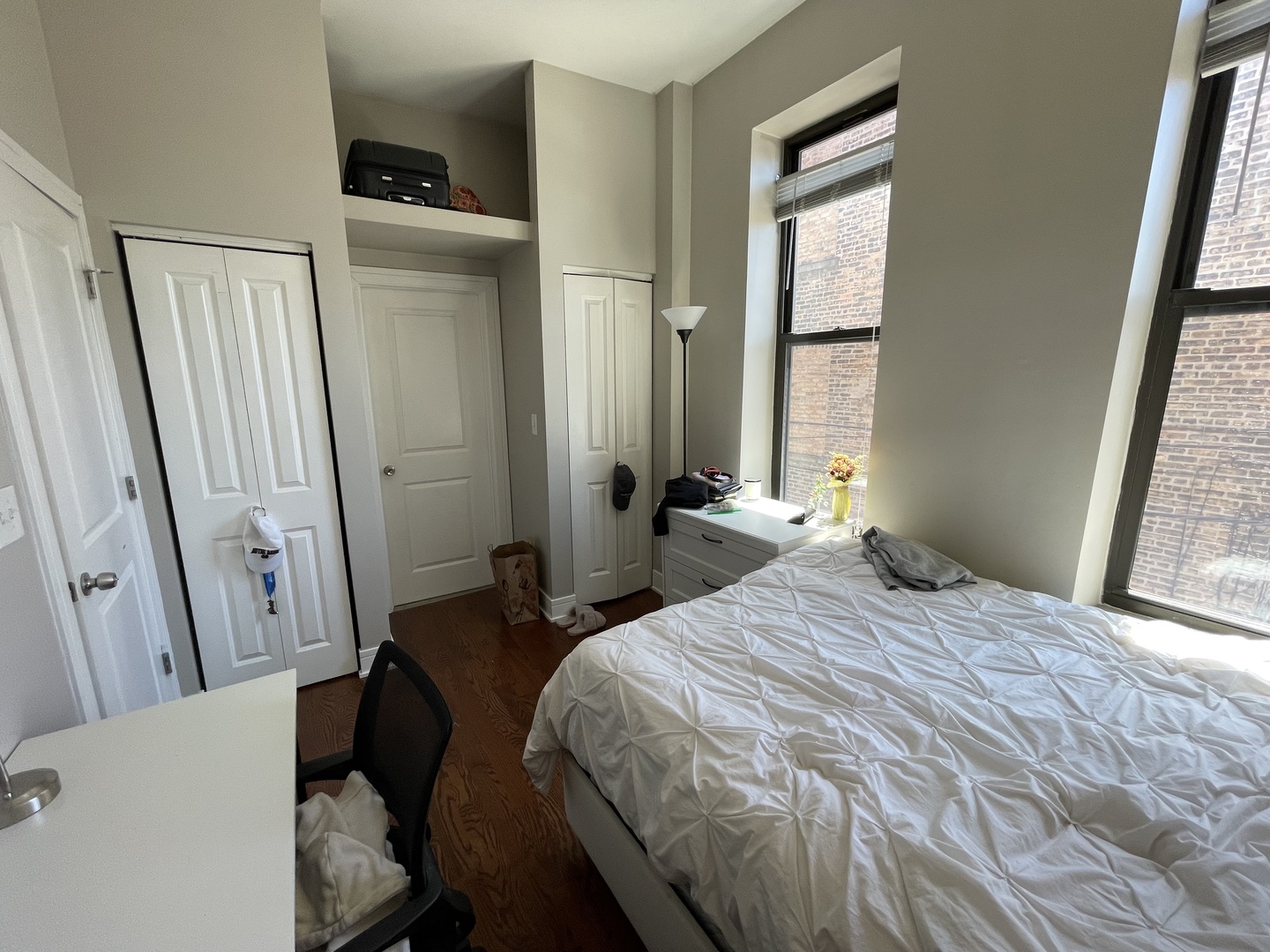 3502 N Sheffield Avenue Unit: 2