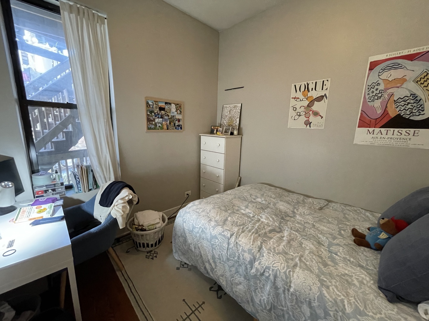 3502 N Sheffield Avenue Unit: 2