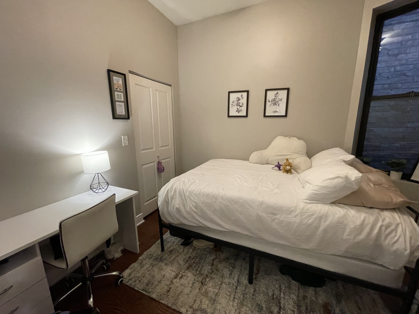 3502 N Sheffield Avenue Unit: 2