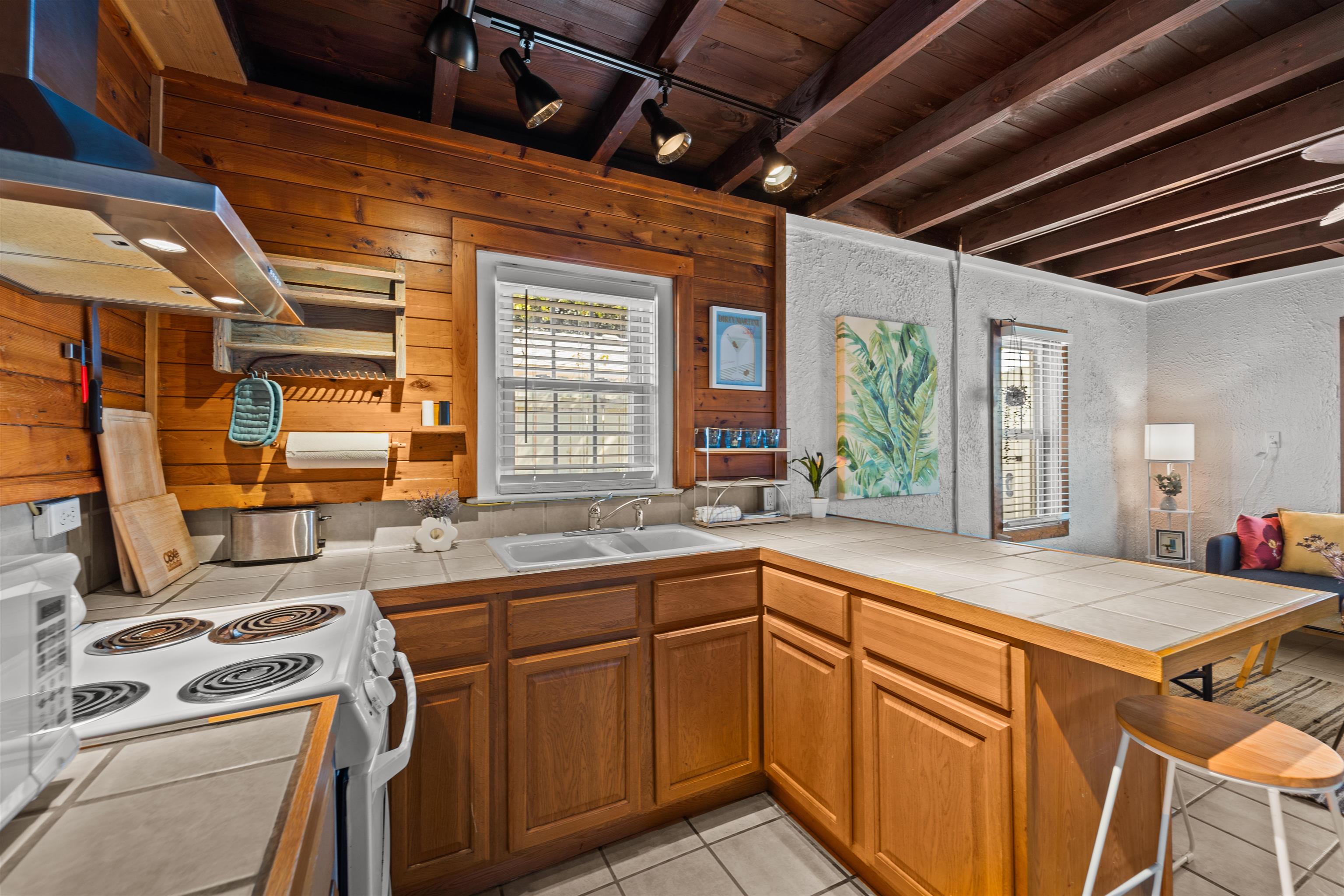 502 Suffolk Street Lot 915