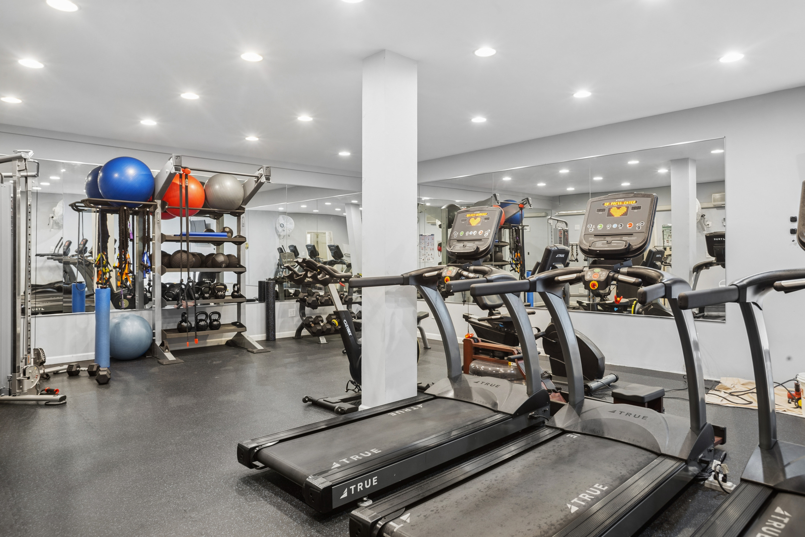 200 Lake Boulevard Unit: 428