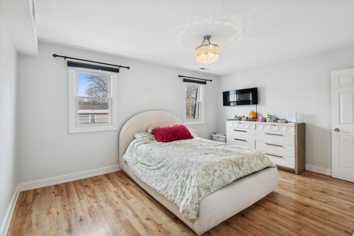 6534 W Montrose Avenue Unit: 3W