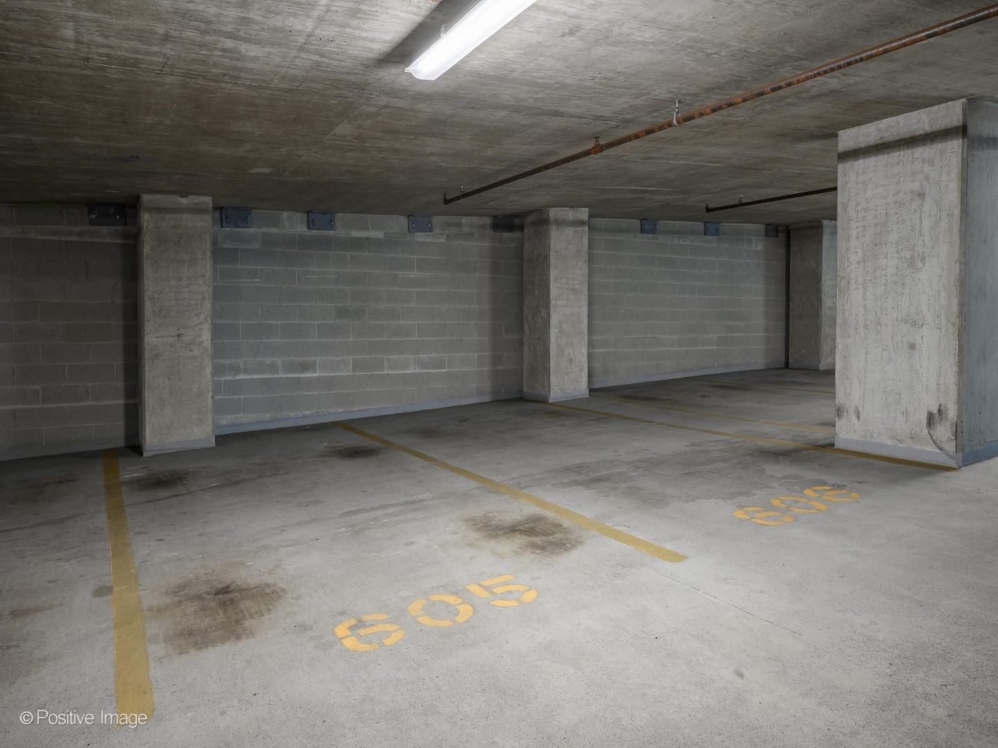 160 E ILLINOIS Street Unit: 1604